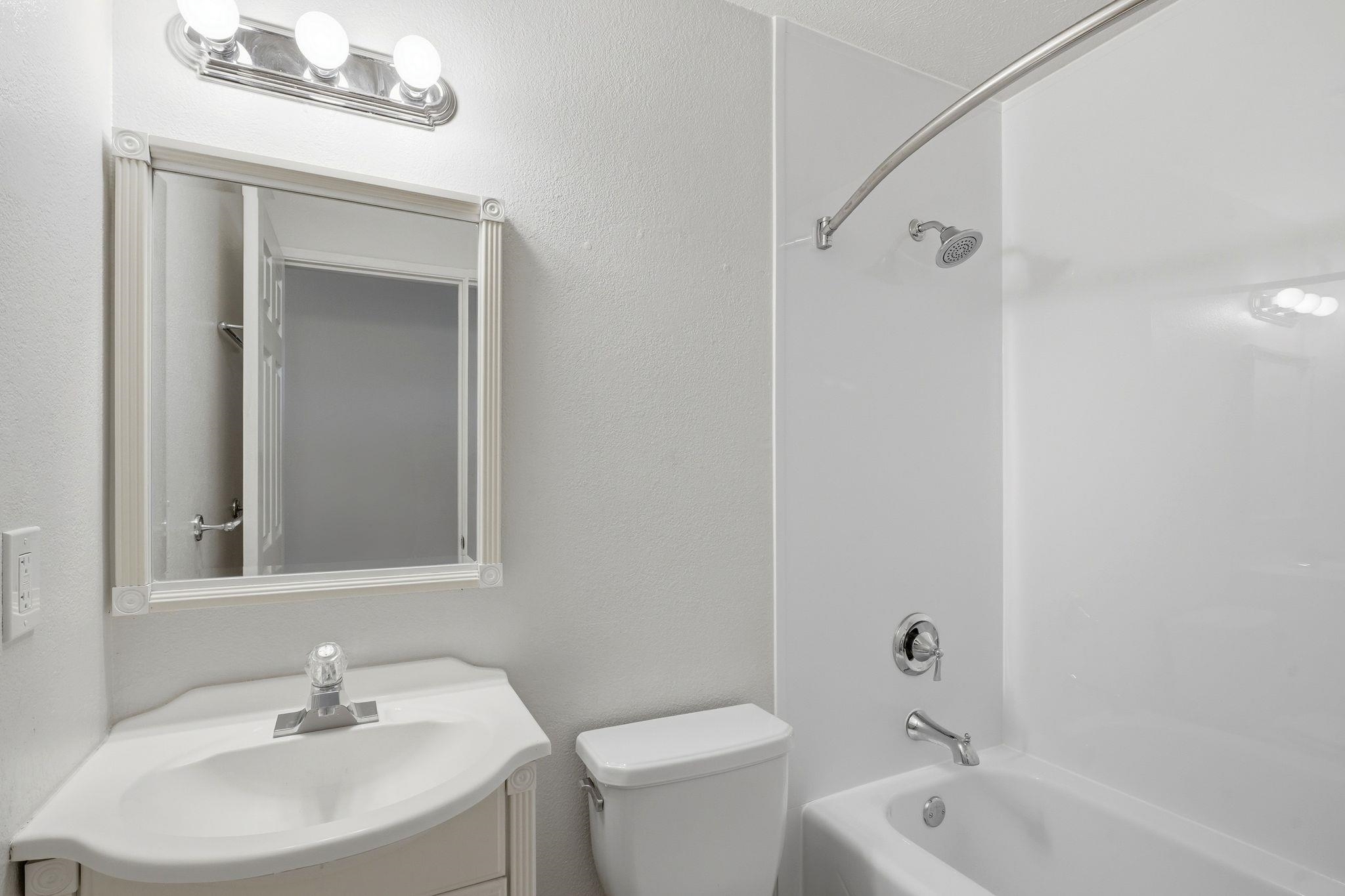 222 N Hutchinson Rd - Photo 14