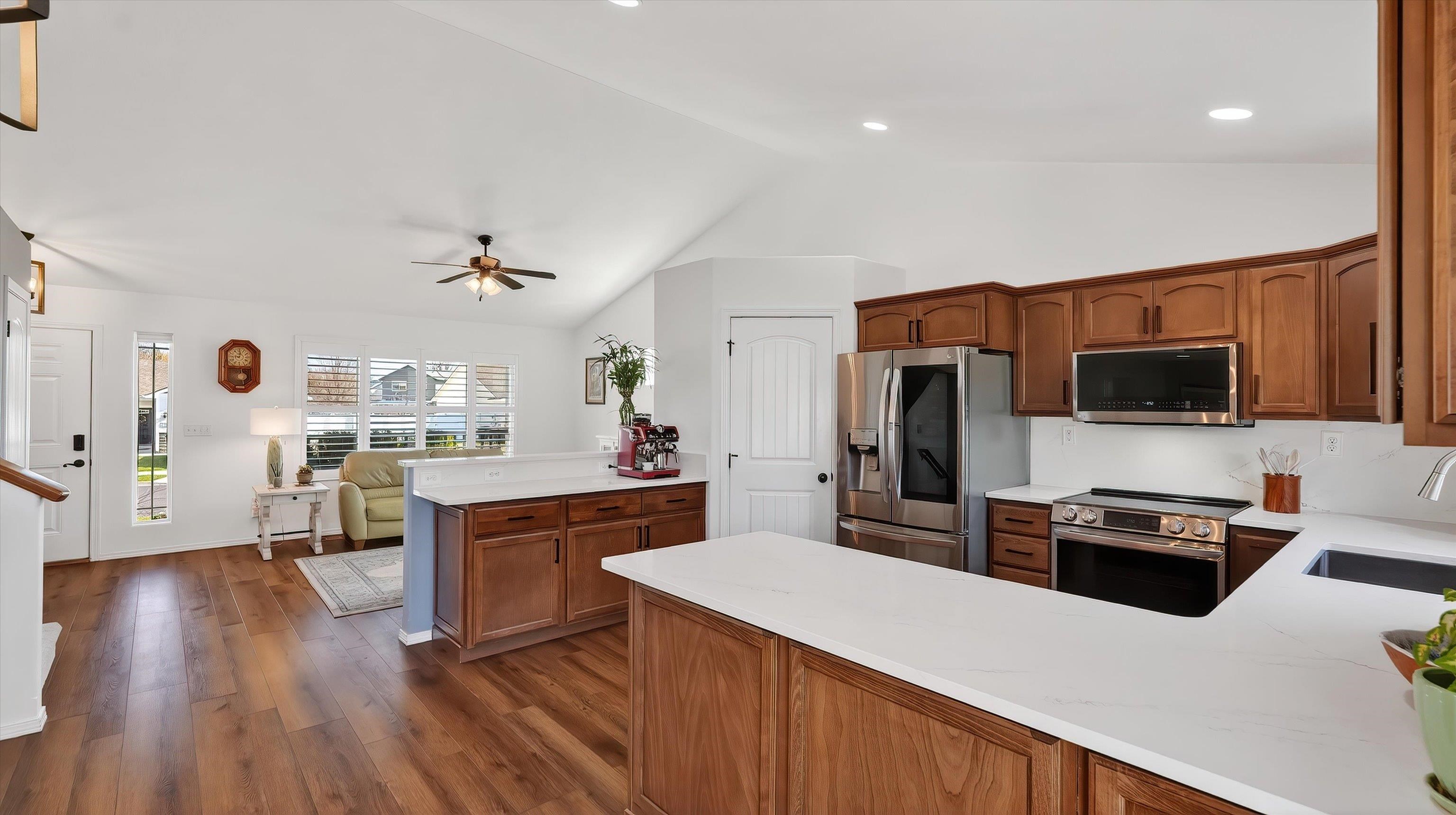 9207 N Warren St - Photo 8