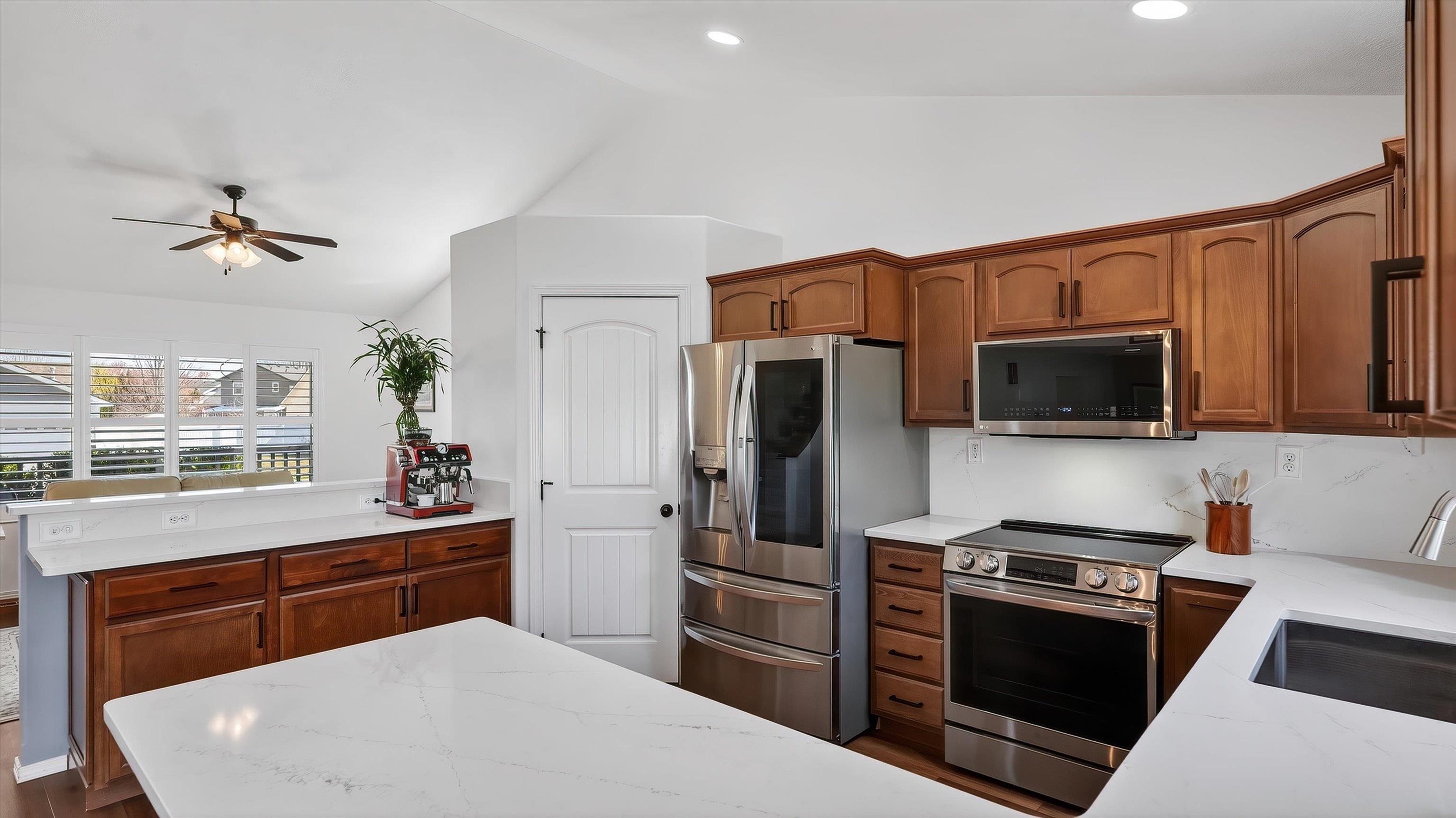 9207 N Warren St - Photo 9