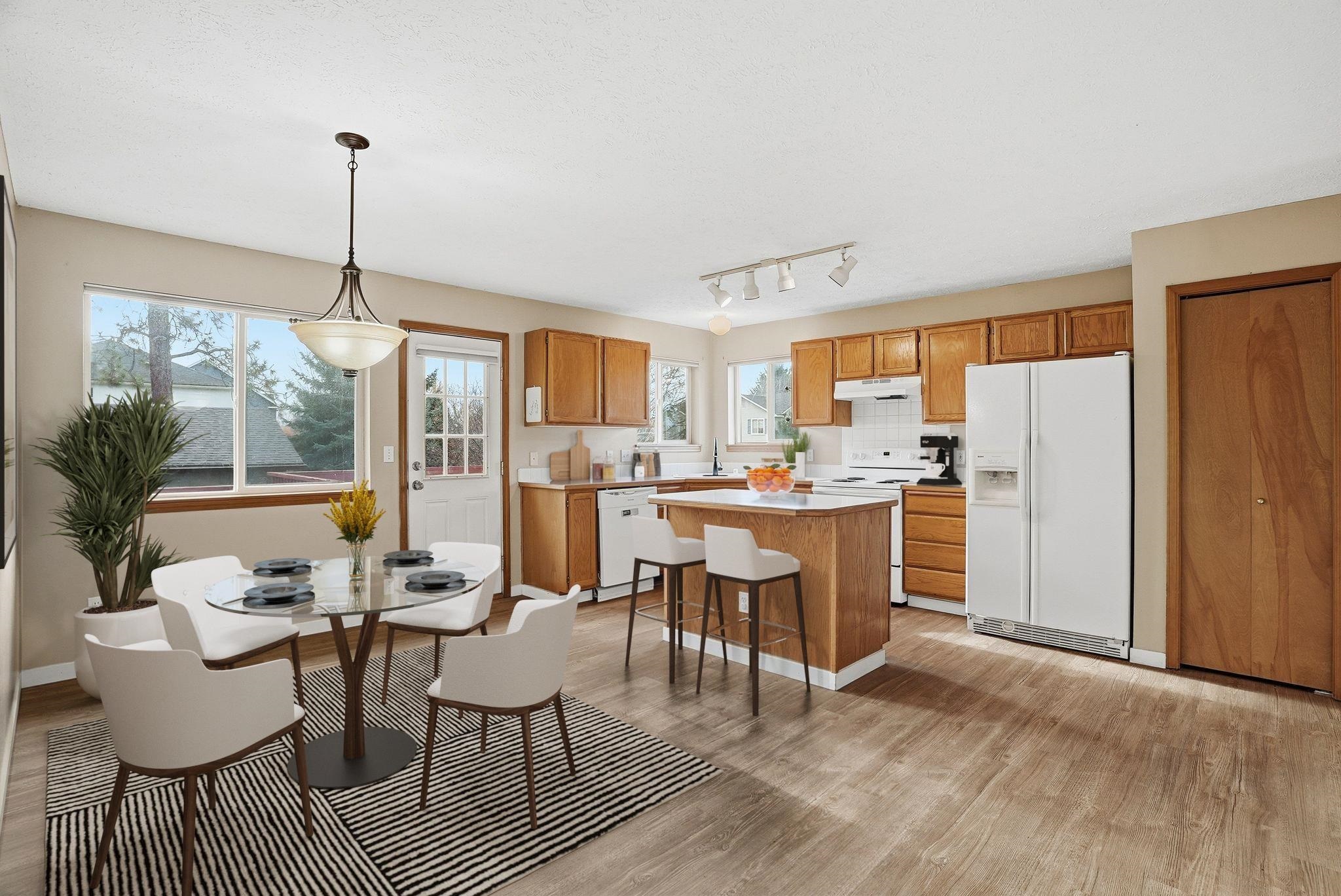 3408 E 48th Ct - Photo 7