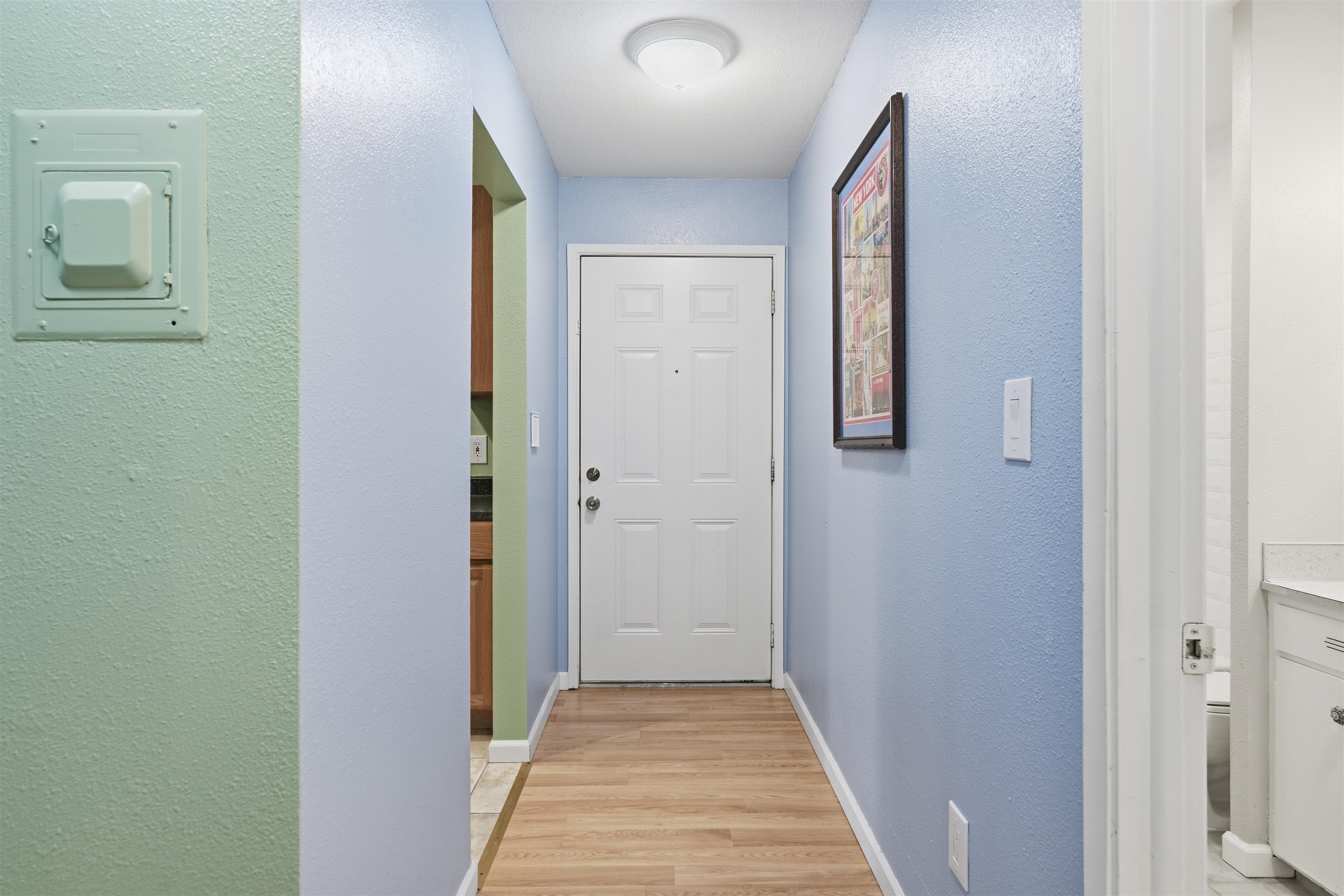 1821 W 8th Ave - Photo 14