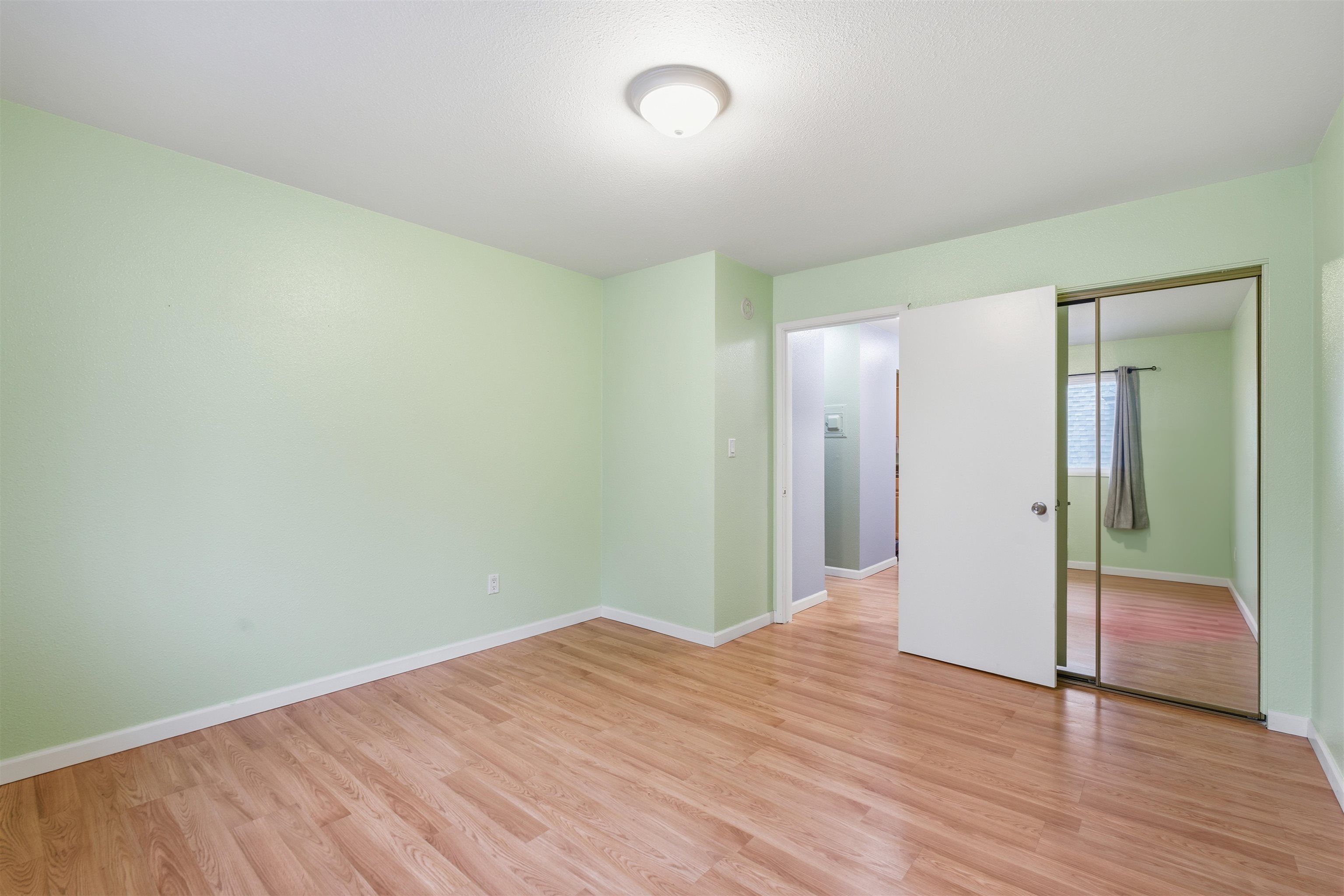 1821 W 8th Ave - Photo 17