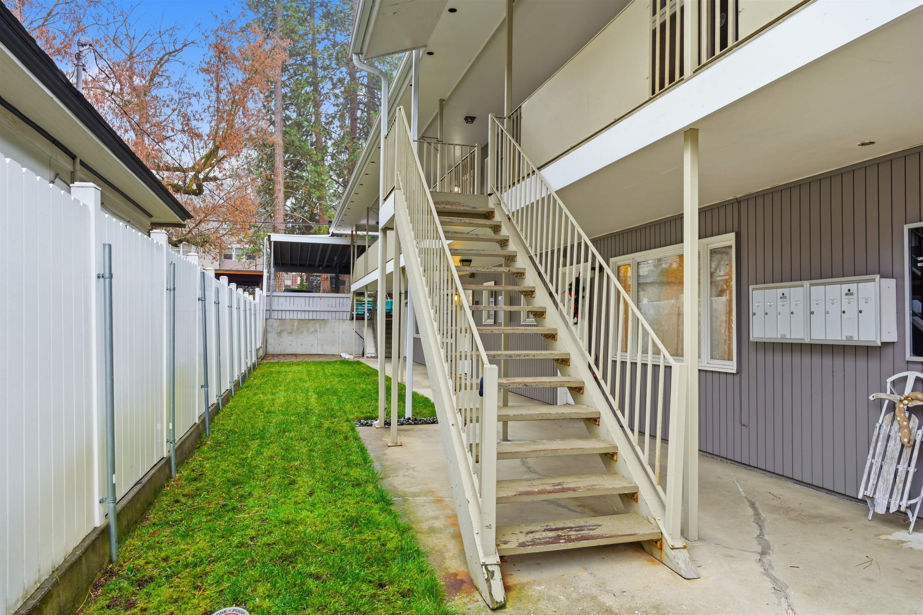 1821 W 8th Ave - Photo 22