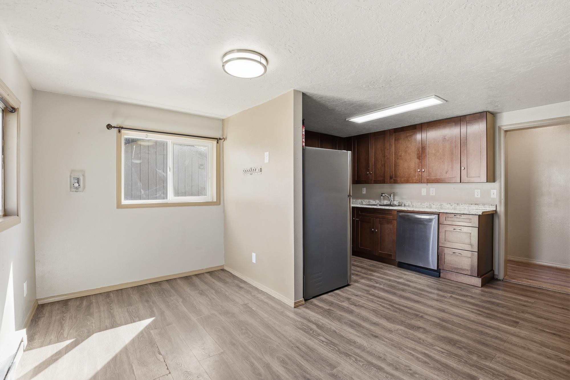 604 S Ray St - Photo 4