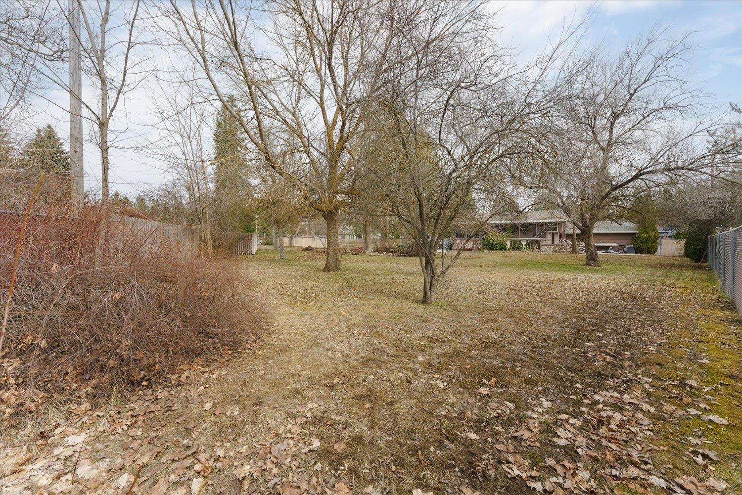 10626 E 27th Ave - Photo 4