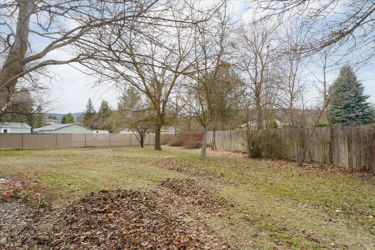 10626 E 27th Ave - Photo 5