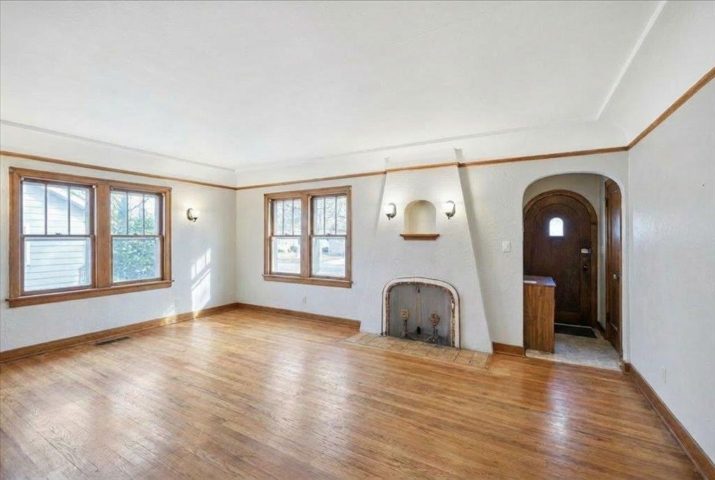 11723 E 4th Ave - Photo 3