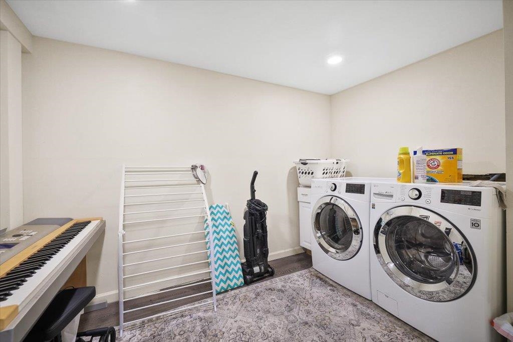 11723 E 4th Ave - Photo 29