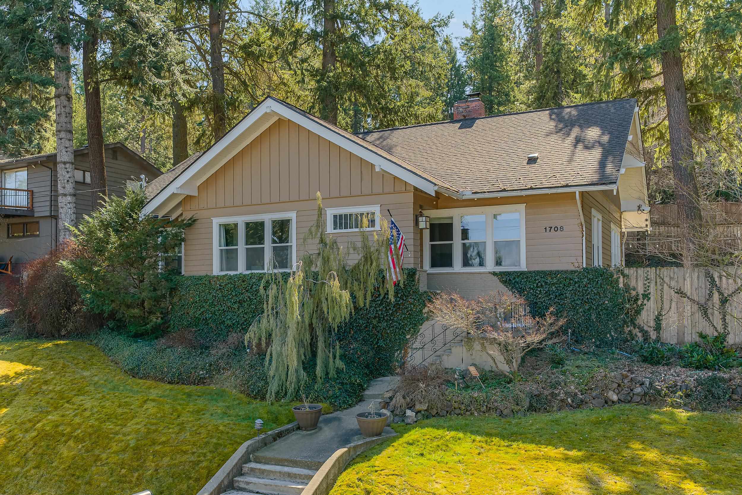 1708 E 18th Ave - Photo 1