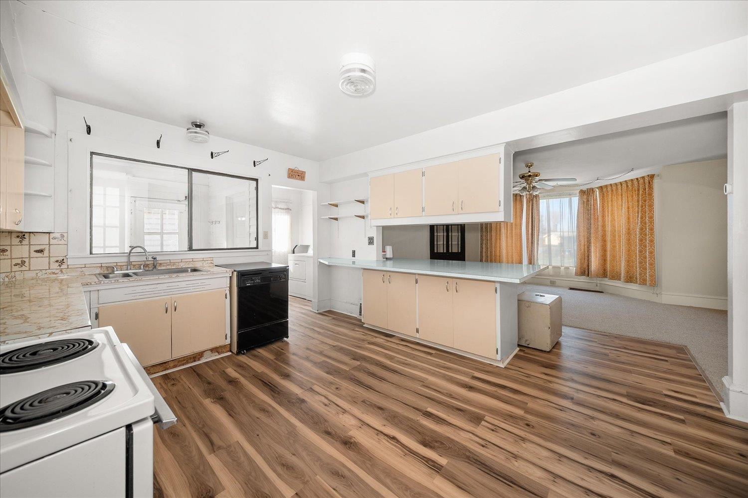 111 N 2nd St - Photo 13