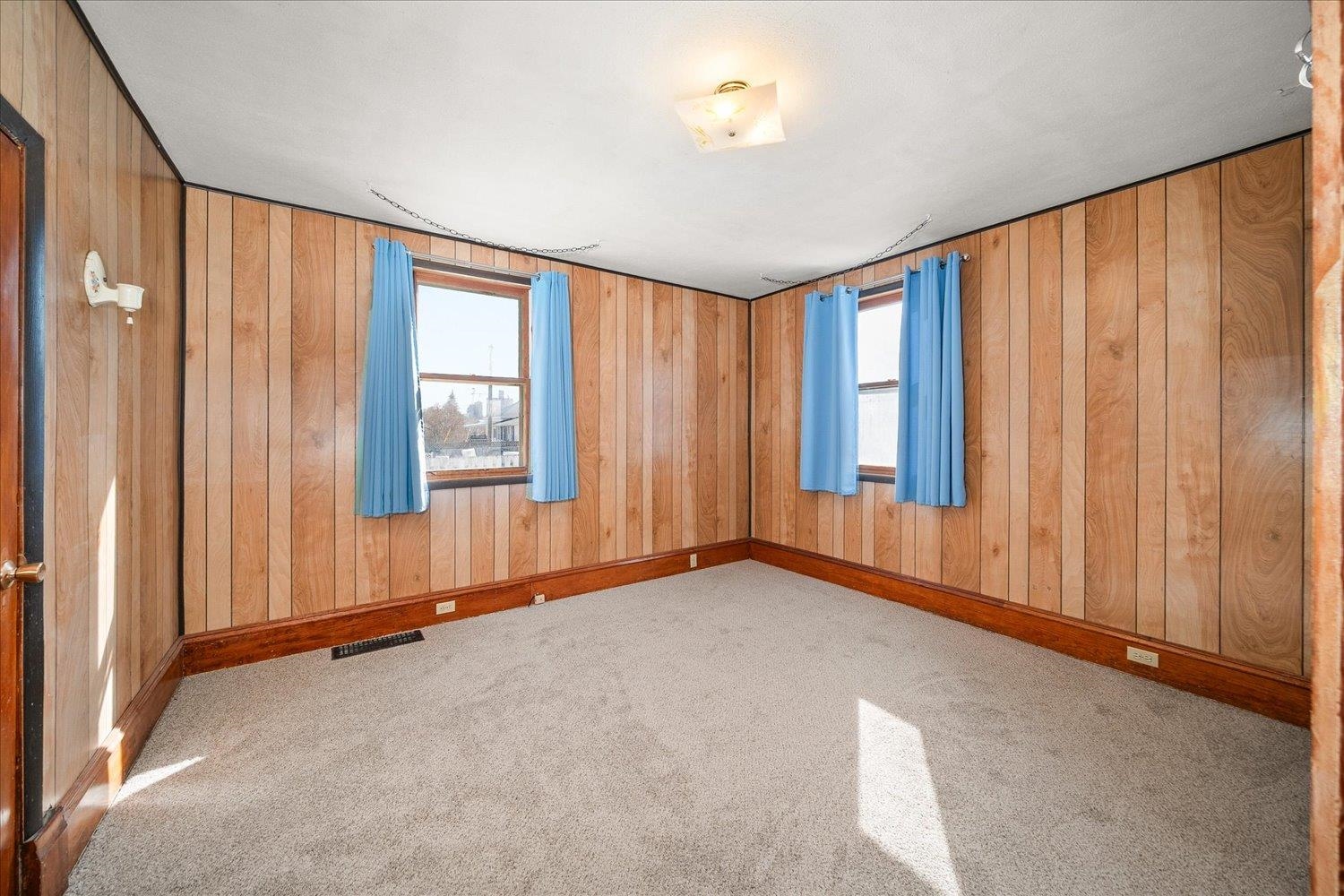 111 N 2nd St - Photo 16