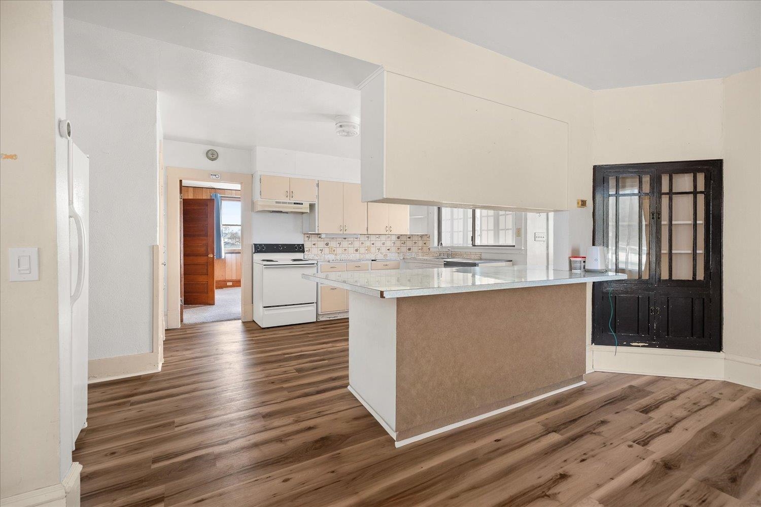 111 N 2nd St - Photo 10