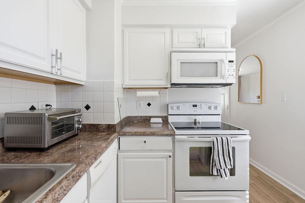 14521 E Heroy Ave - Photo 9