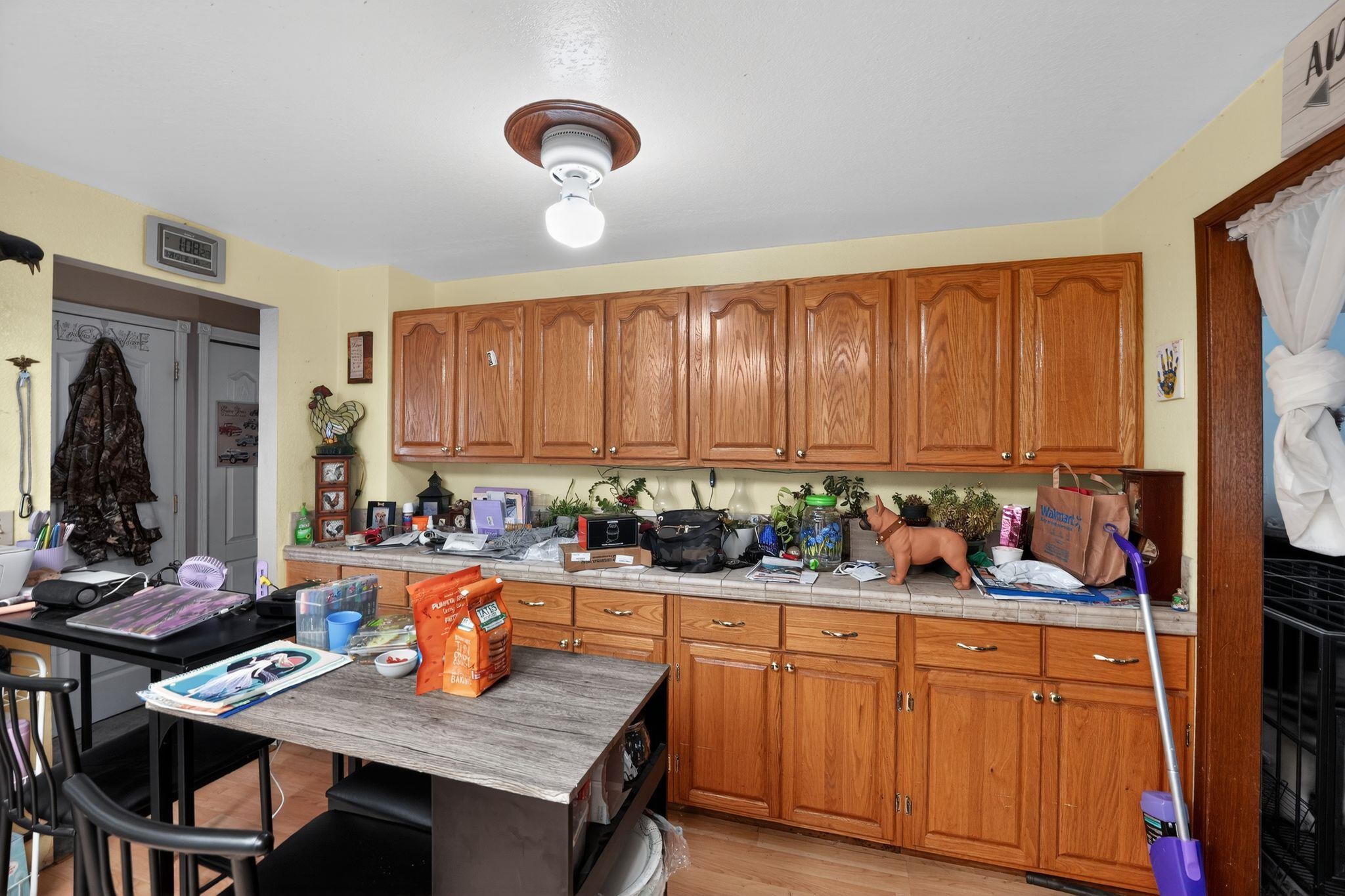11201 N Wall St - Photo 10