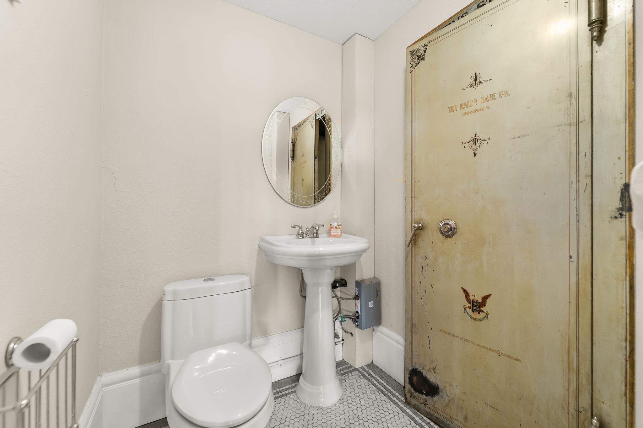 102 N Crosby St - Photo 19