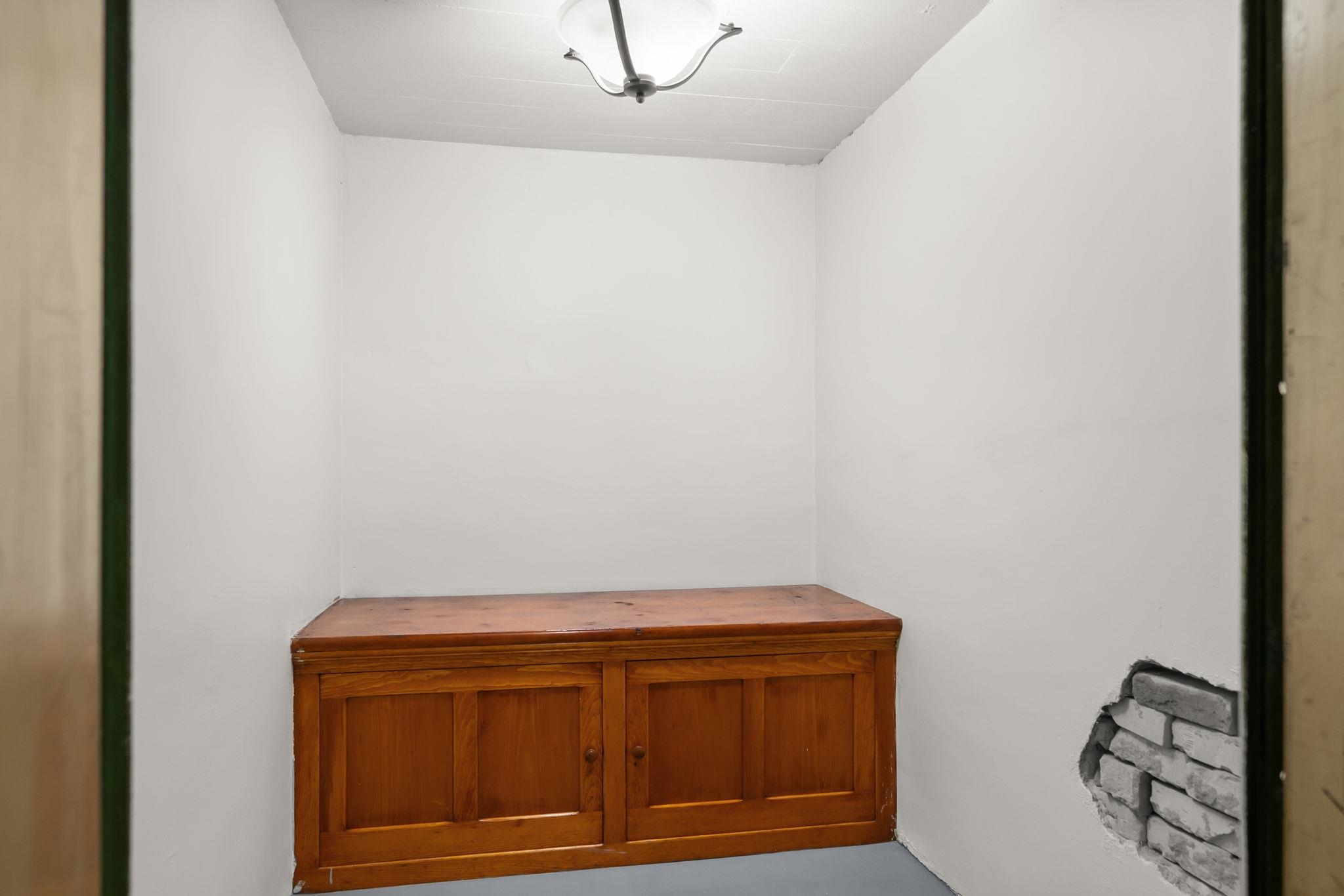 102 N Crosby St - Photo 21
