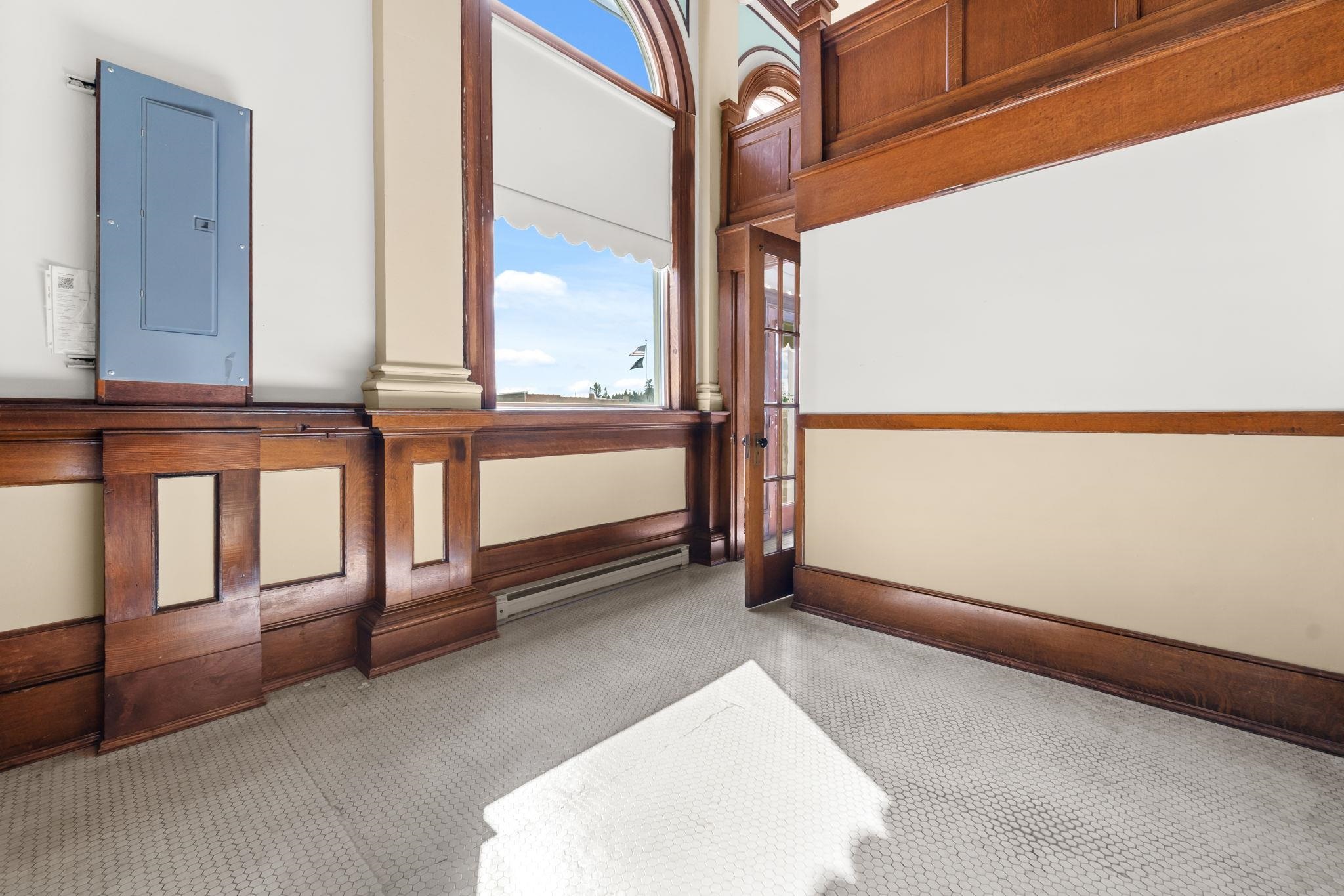 102 N Crosby St - Photo 22