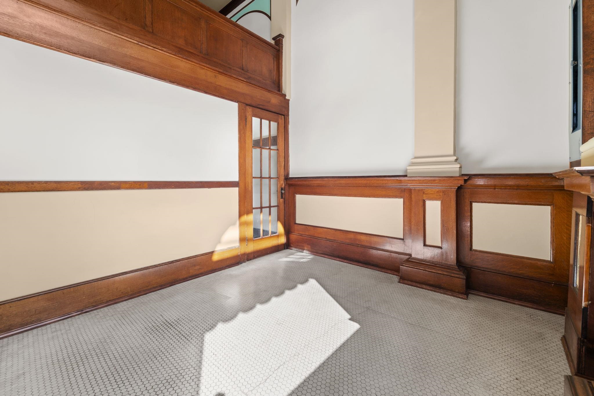 102 N Crosby St - Photo 23