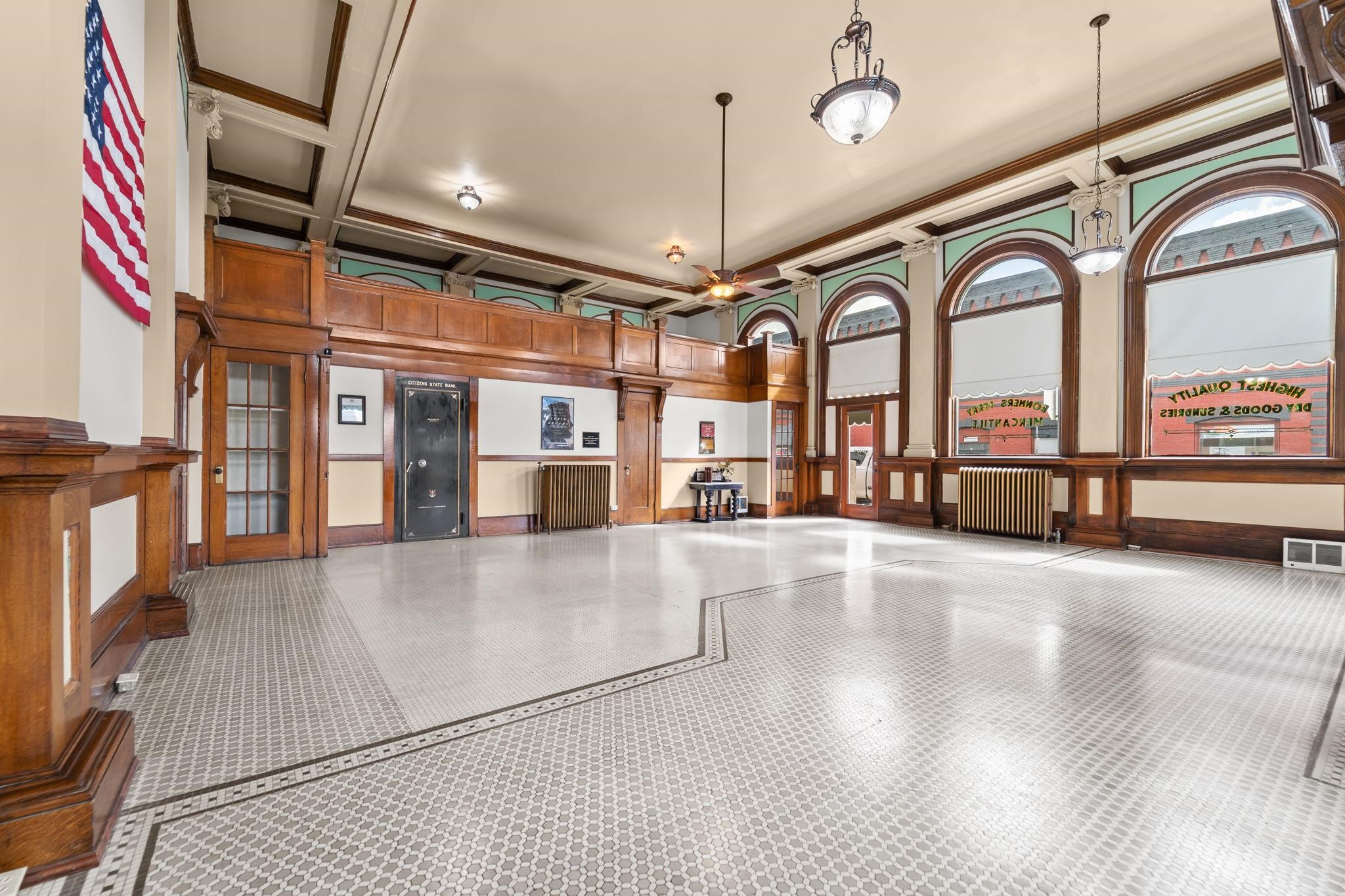 102 N Crosby St - Photo 6