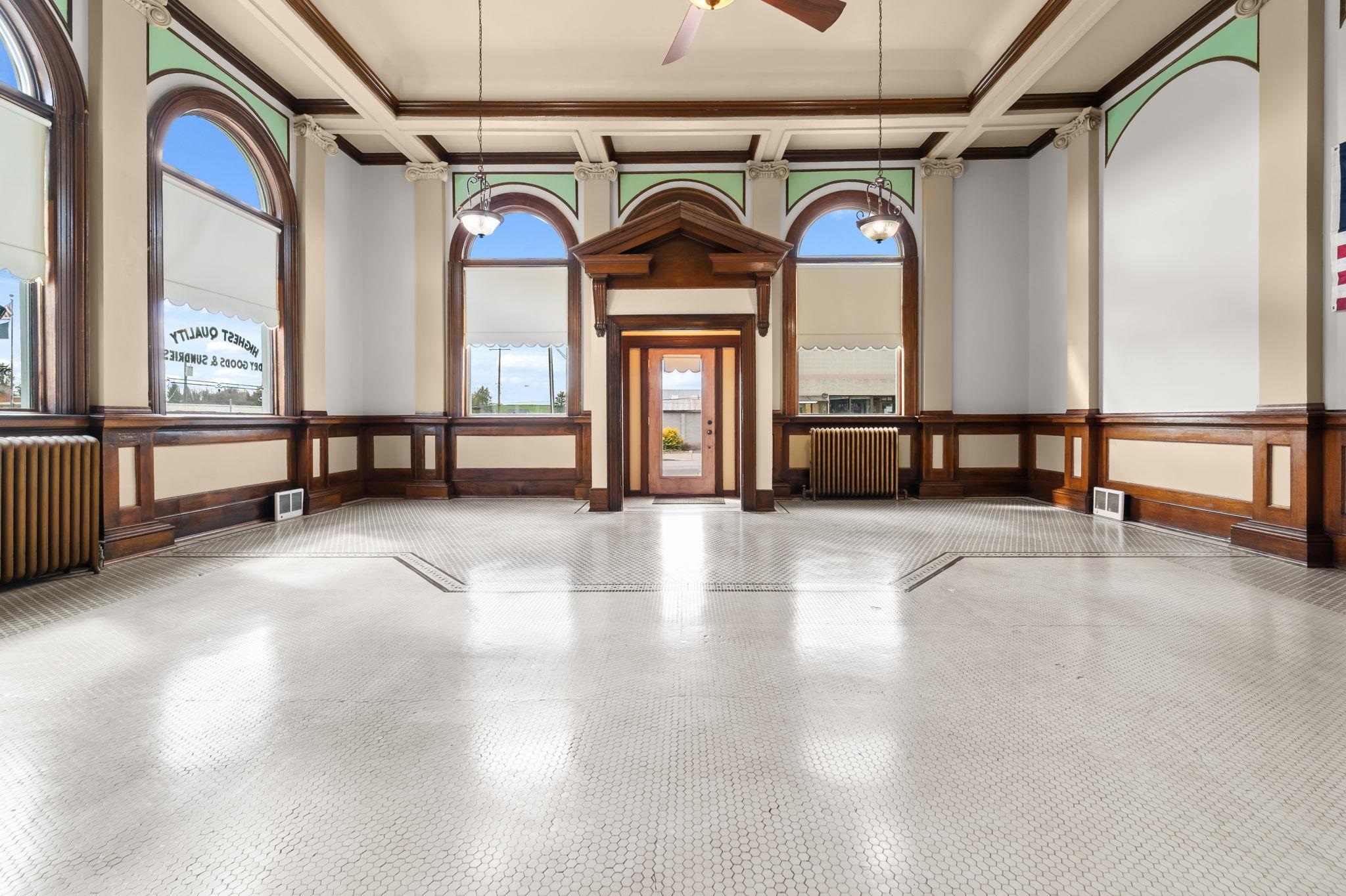102 N Crosby St - Photo 8