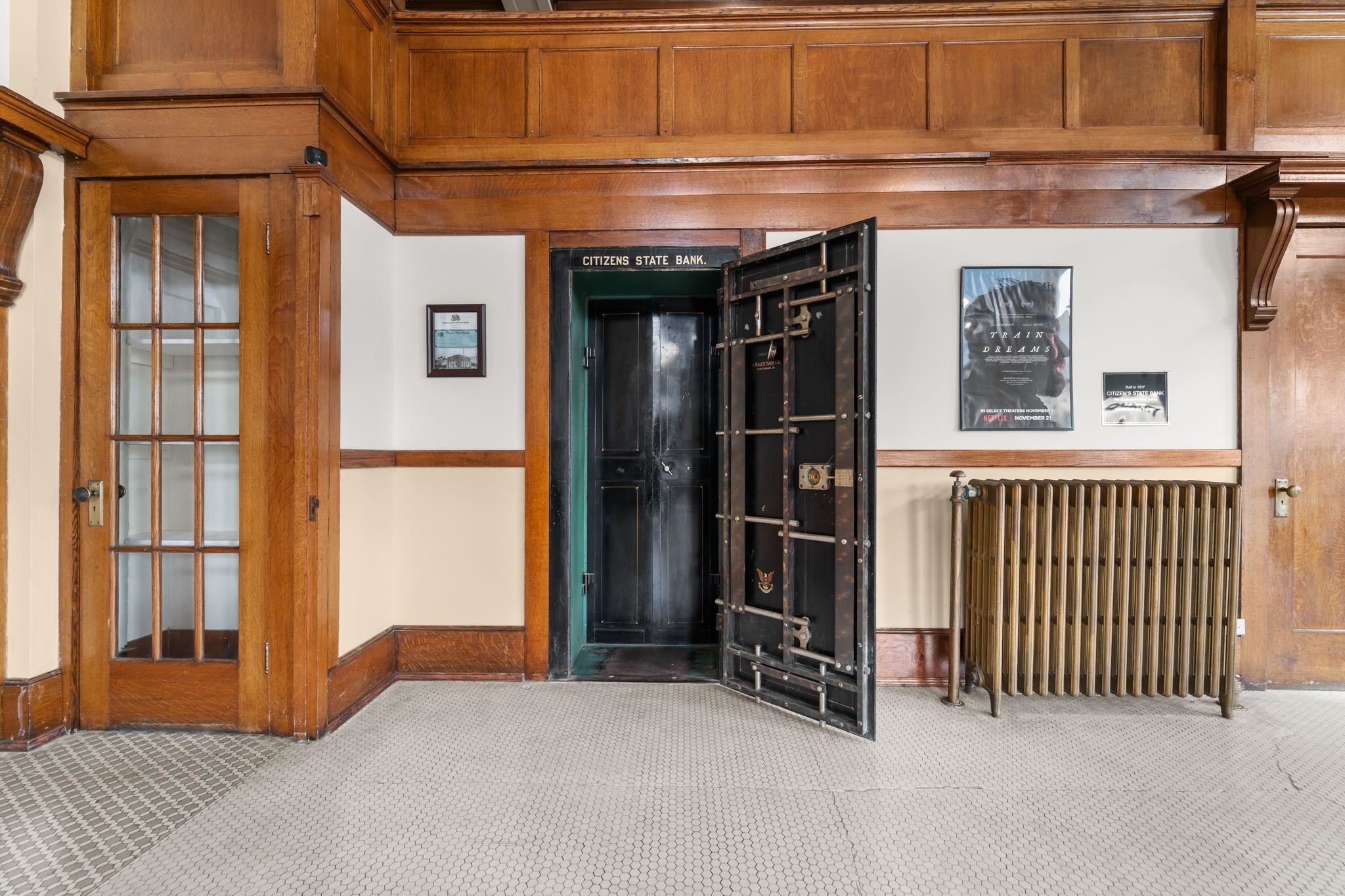 102 N Crosby St - Photo 10