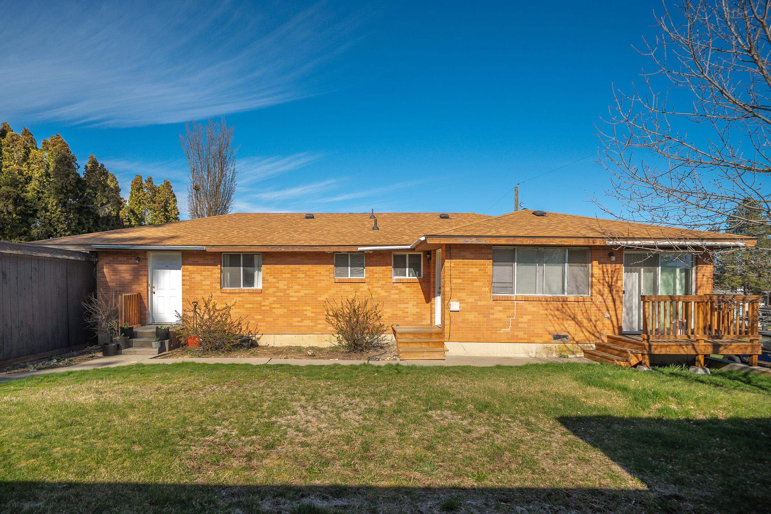1521 4th St - Photo 3