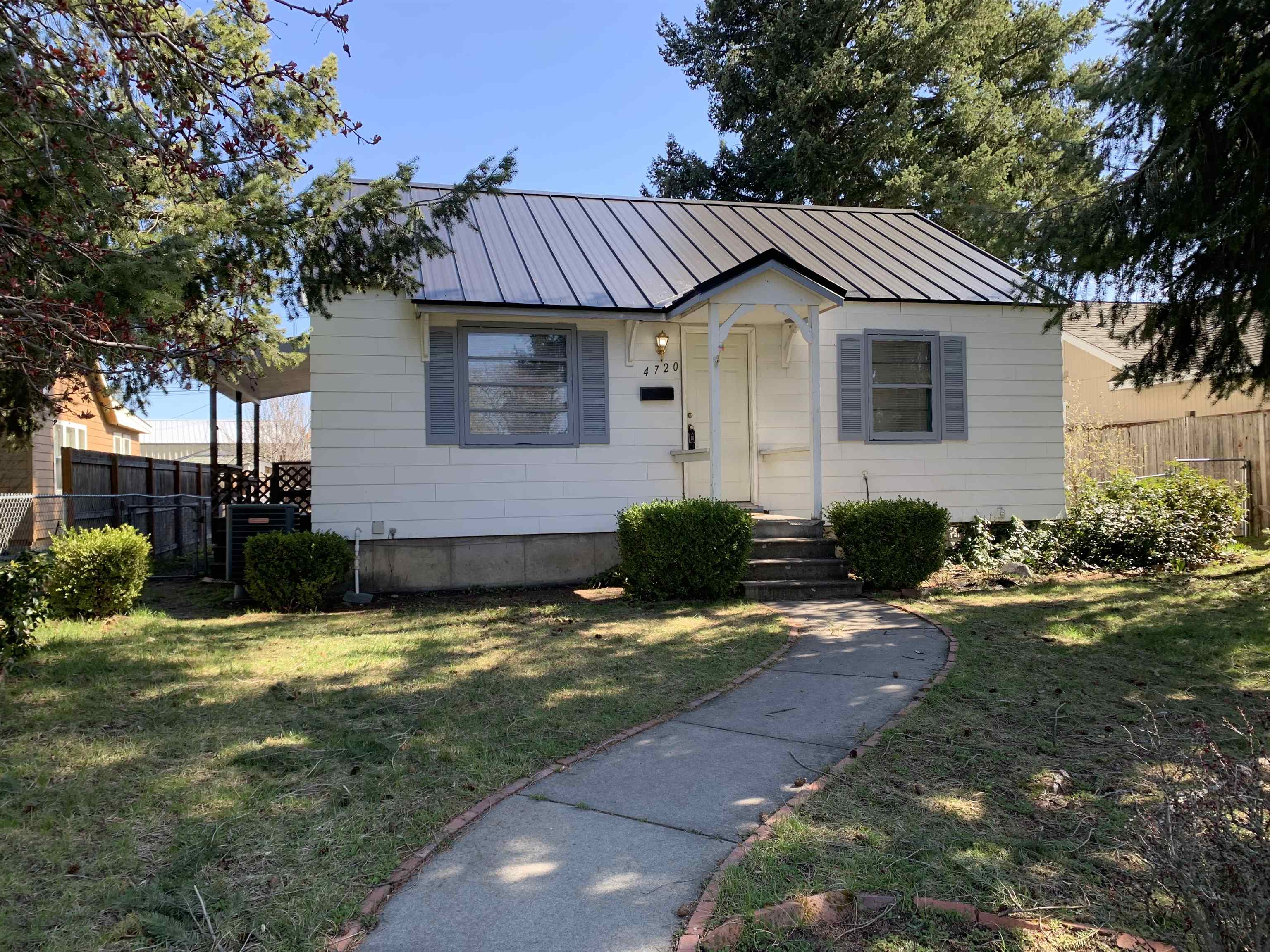 4720 LINCOLN St - Photo 24