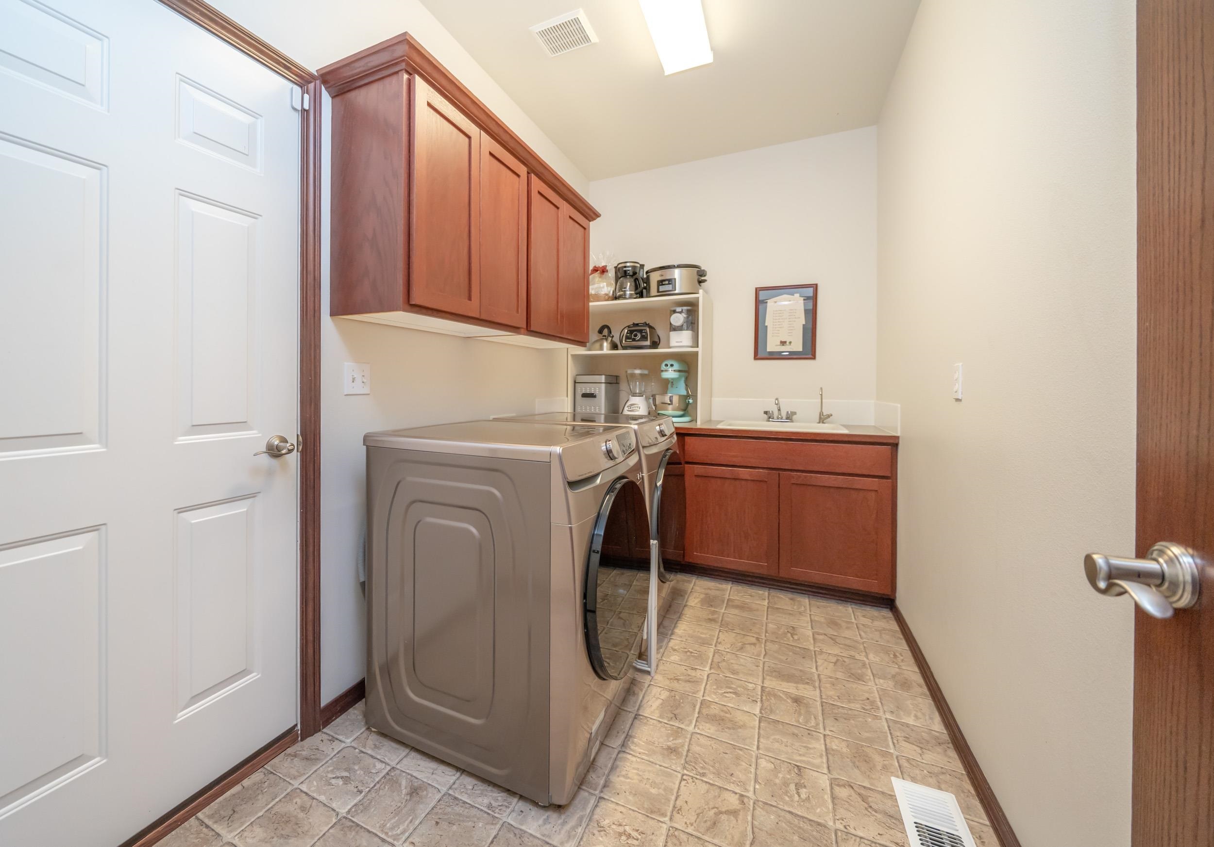 1211 N Lancashire Ln - Photo 40