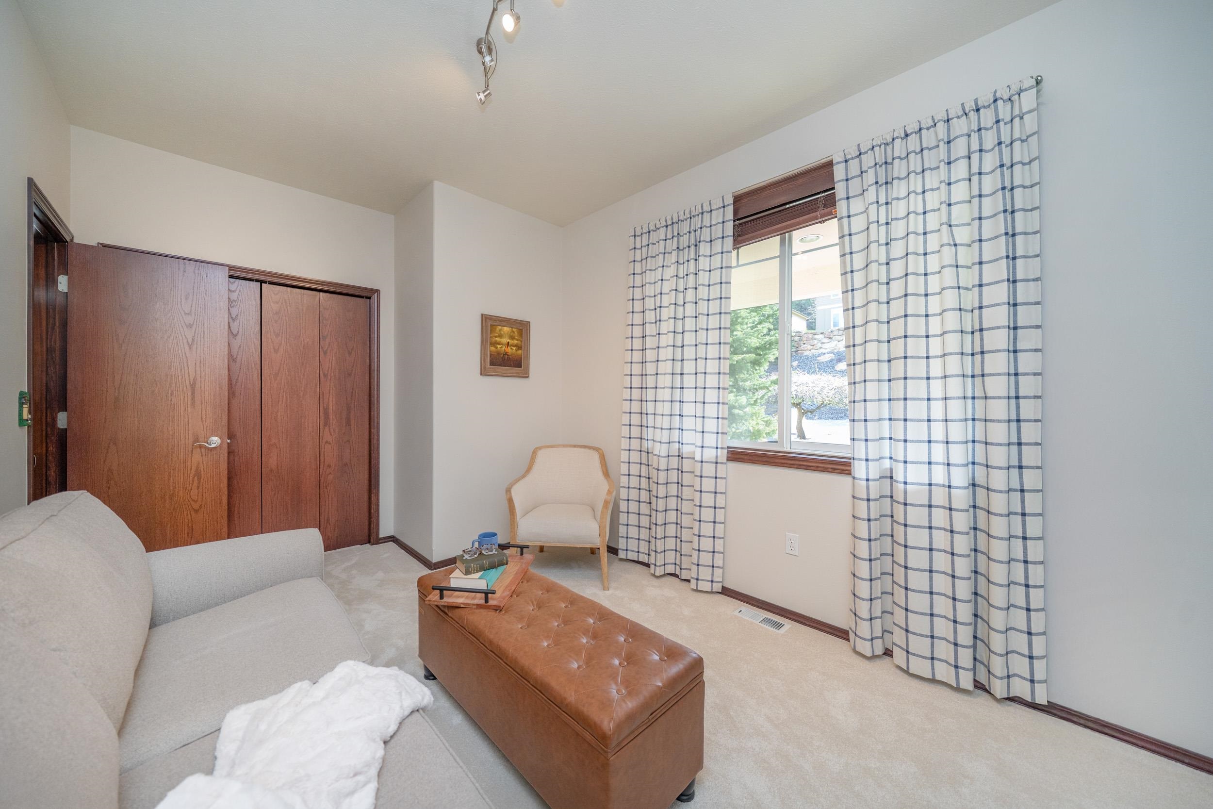 1211 N Lancashire Ln - Photo 8