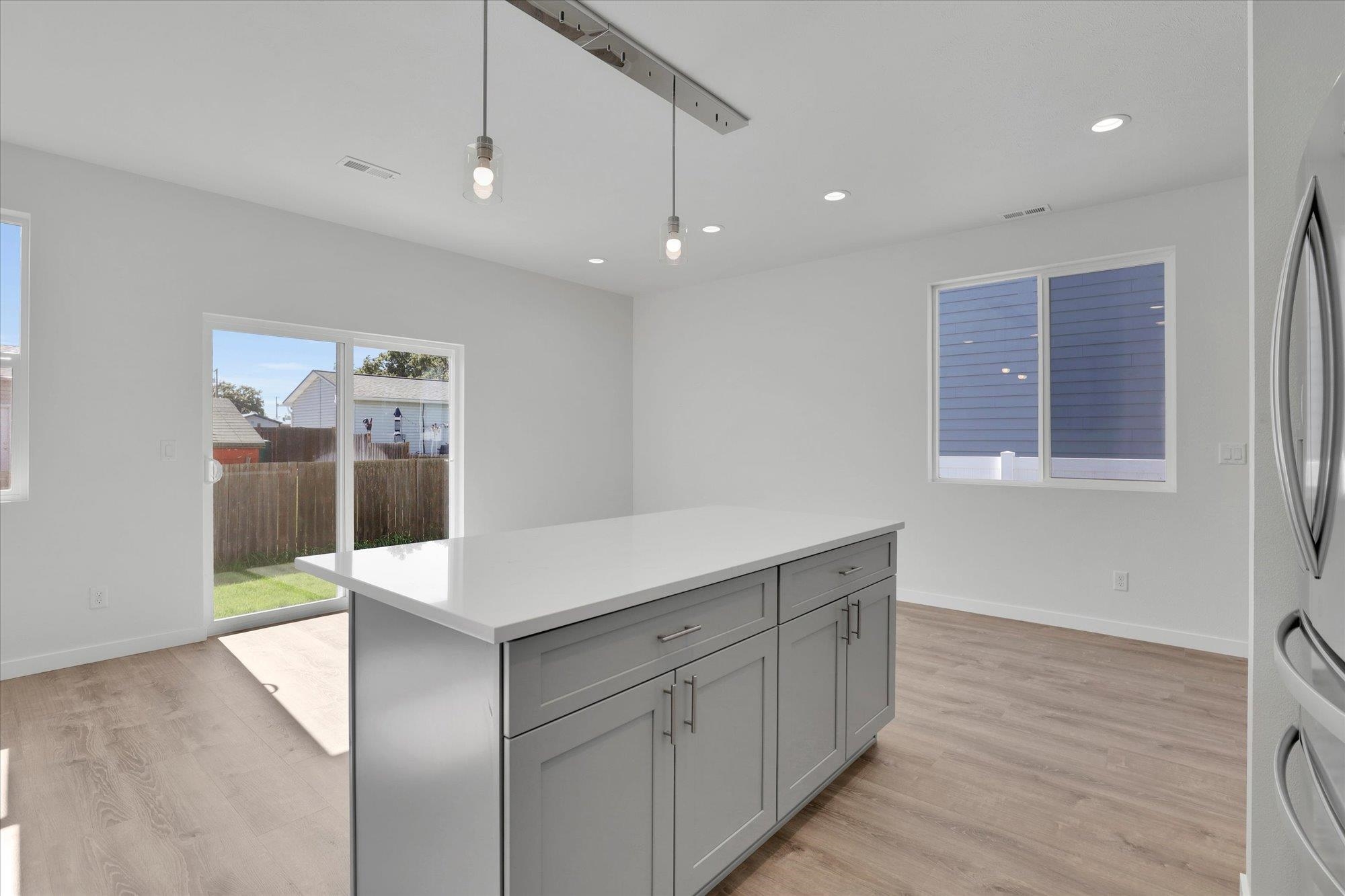 13813 W Redding Dr - Photo 11
