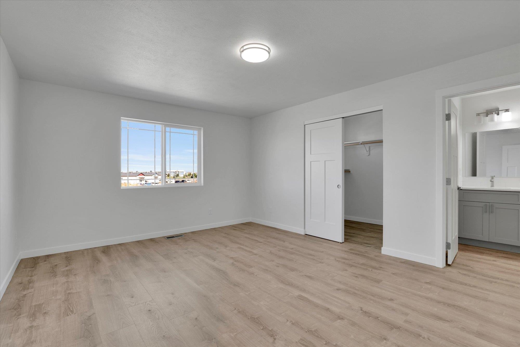 13813 W Redding Dr - Photo 17