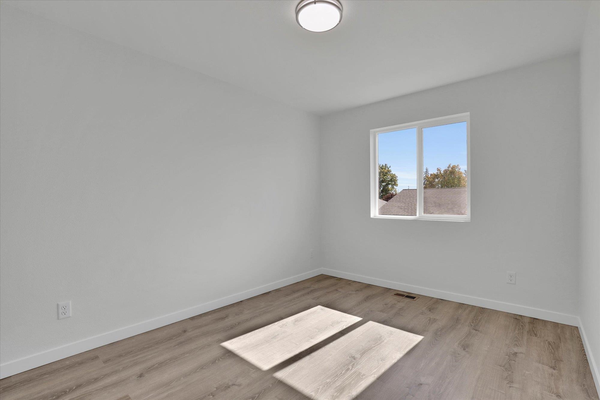 13813 W Redding Dr - Photo 22