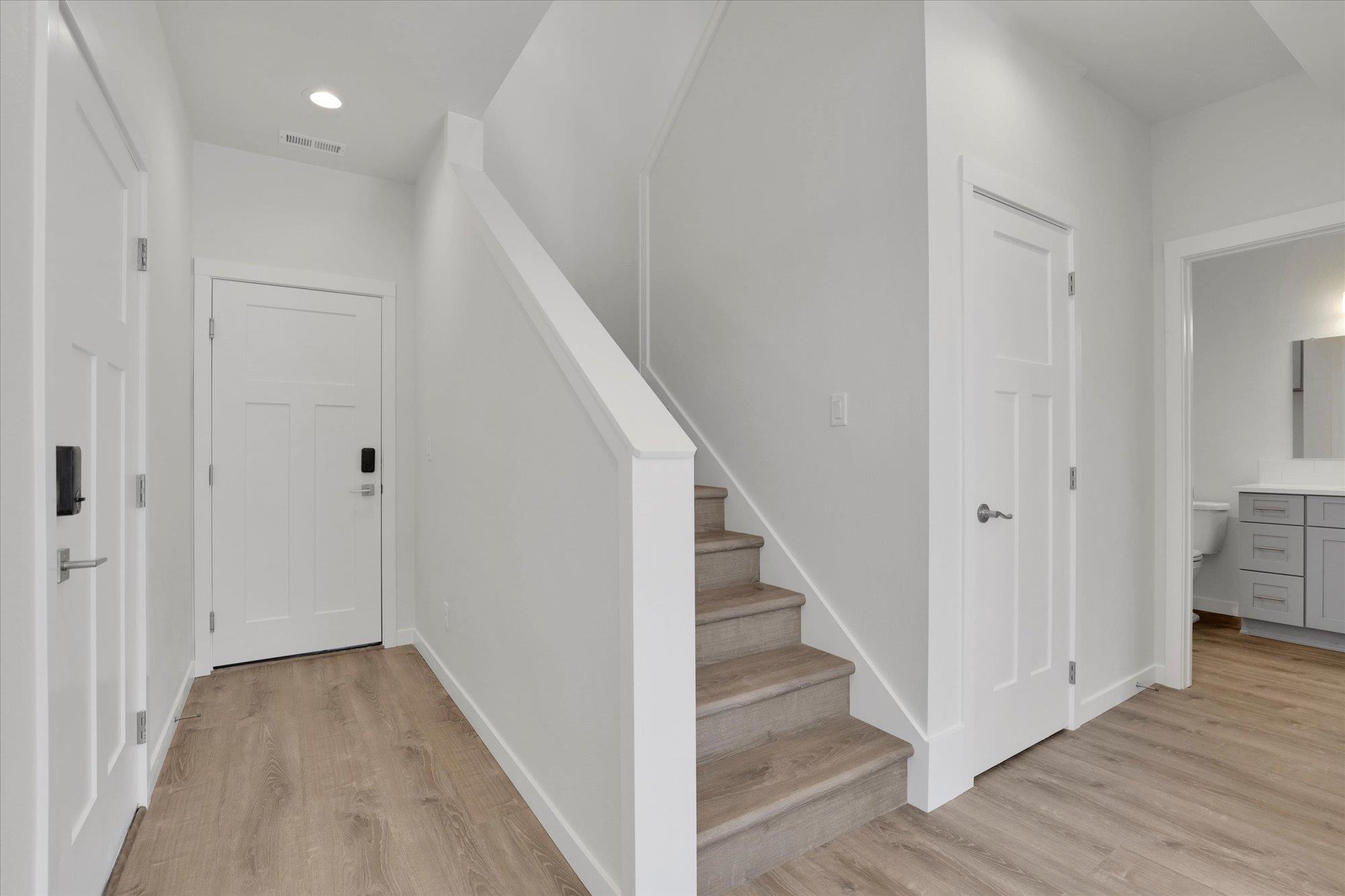 13813 W Redding Dr - Photo 4