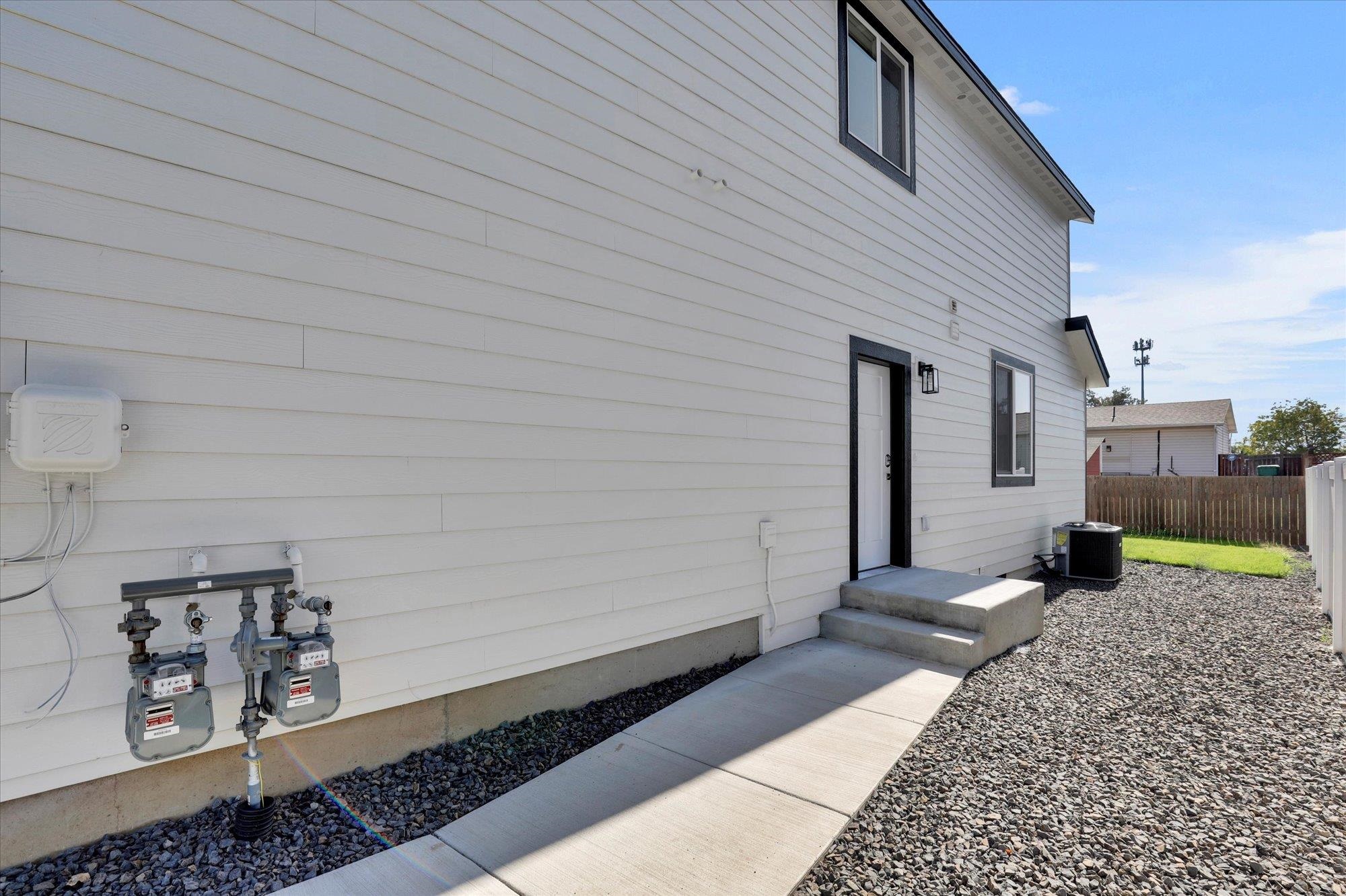 13813 W Redding Dr - Photo 33