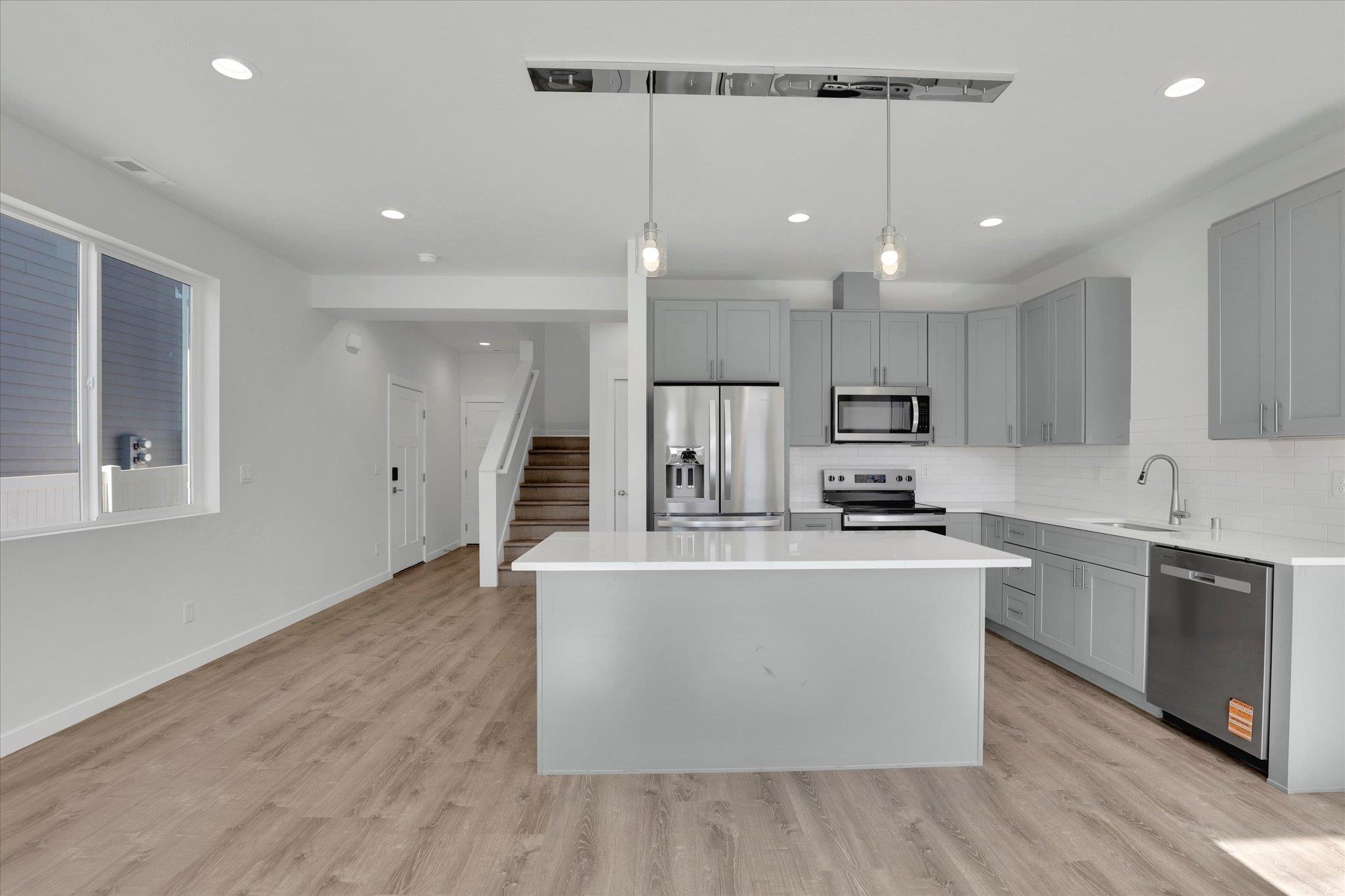 13813 W Redding Dr - Photo 7