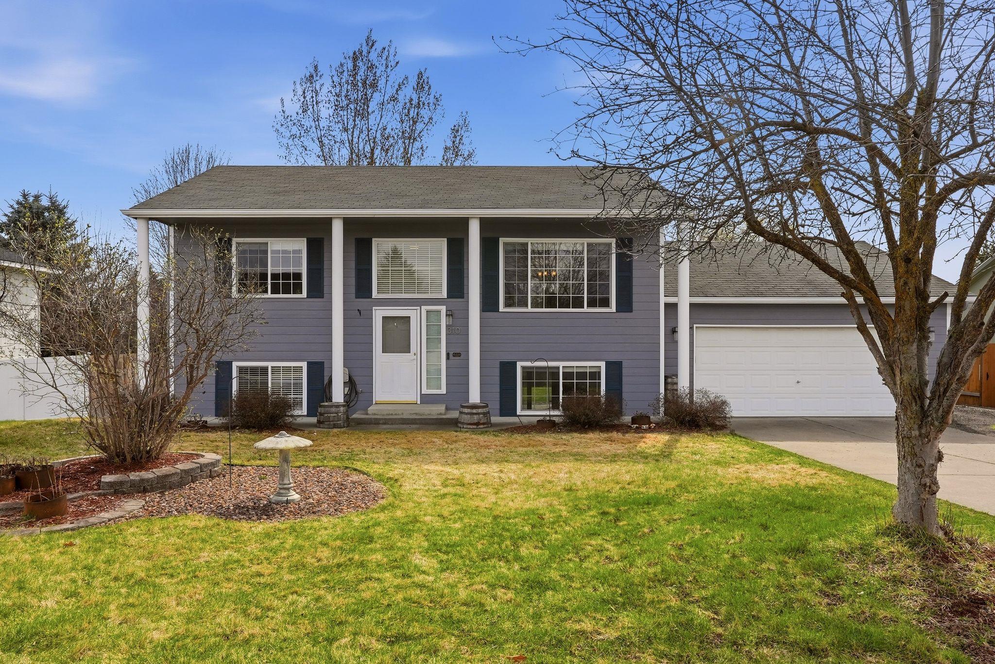 310 E Trevor St - Photo 1