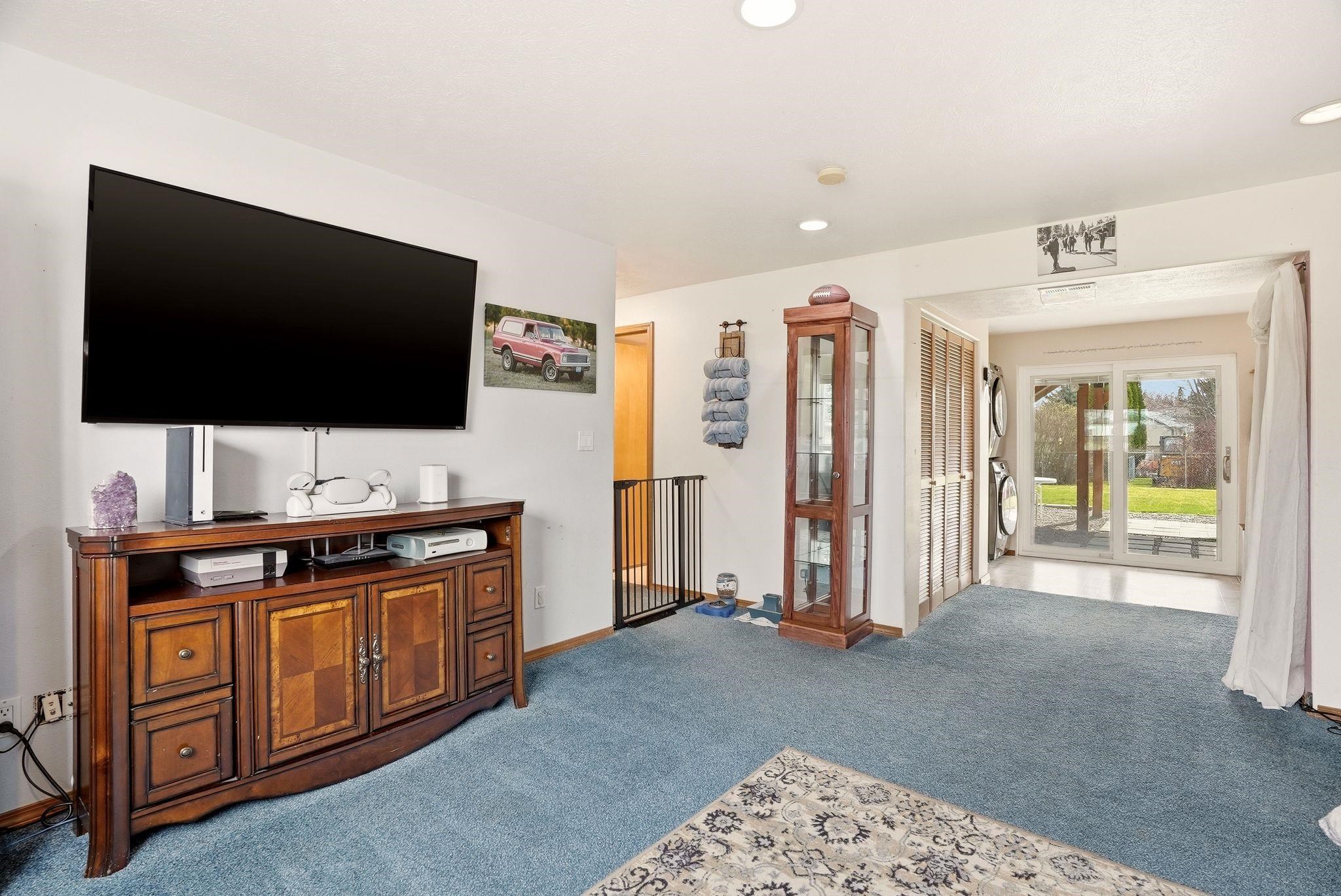 310 E Trevor St - Photo 19