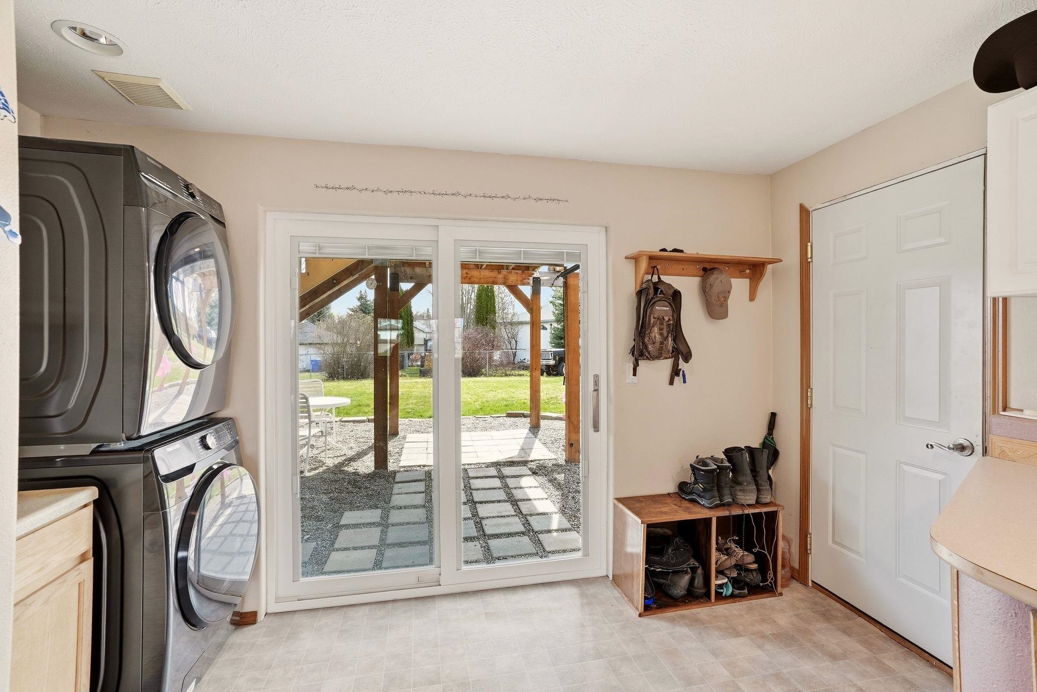 310 E Trevor St - Photo 21