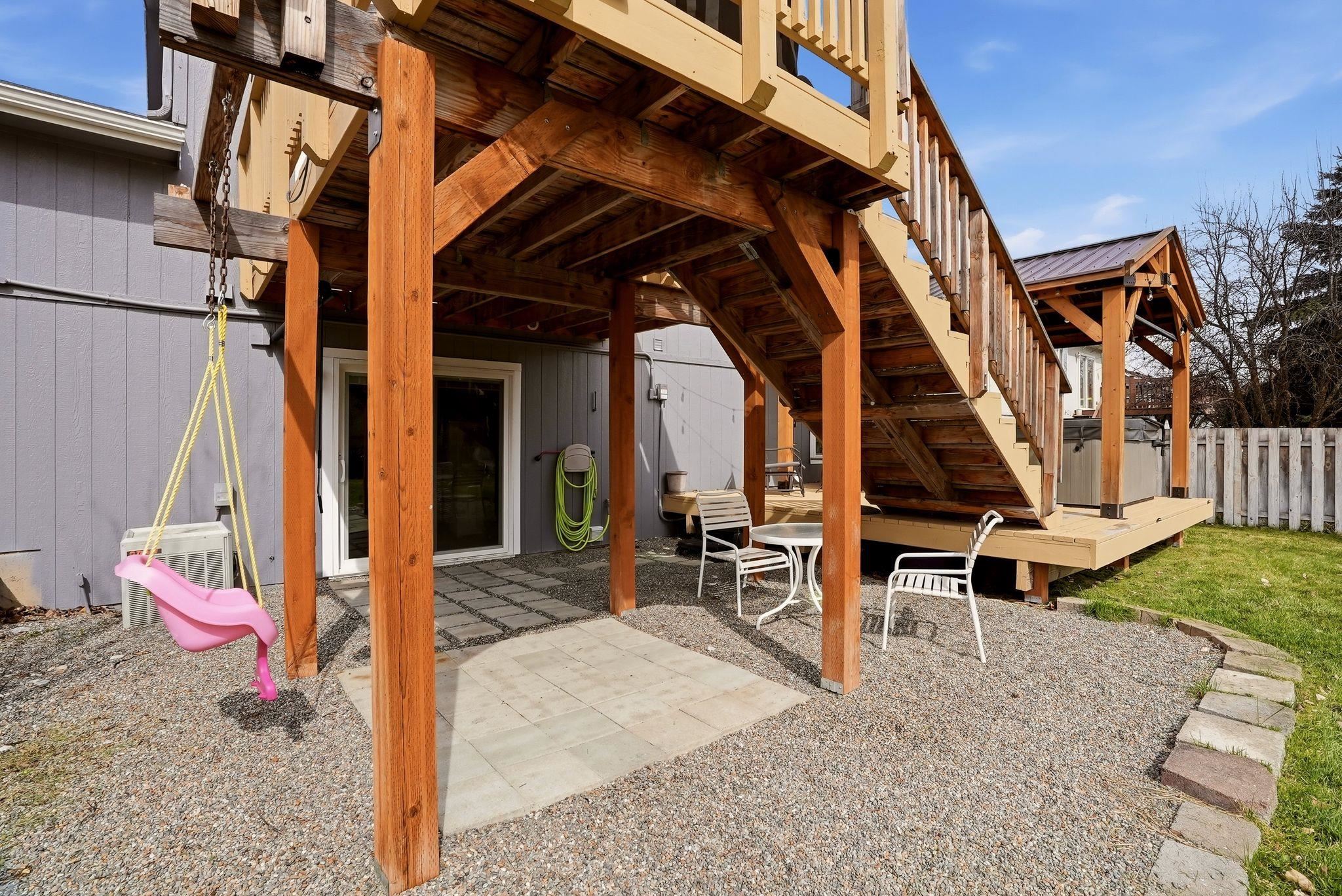 310 E Trevor St - Photo 28