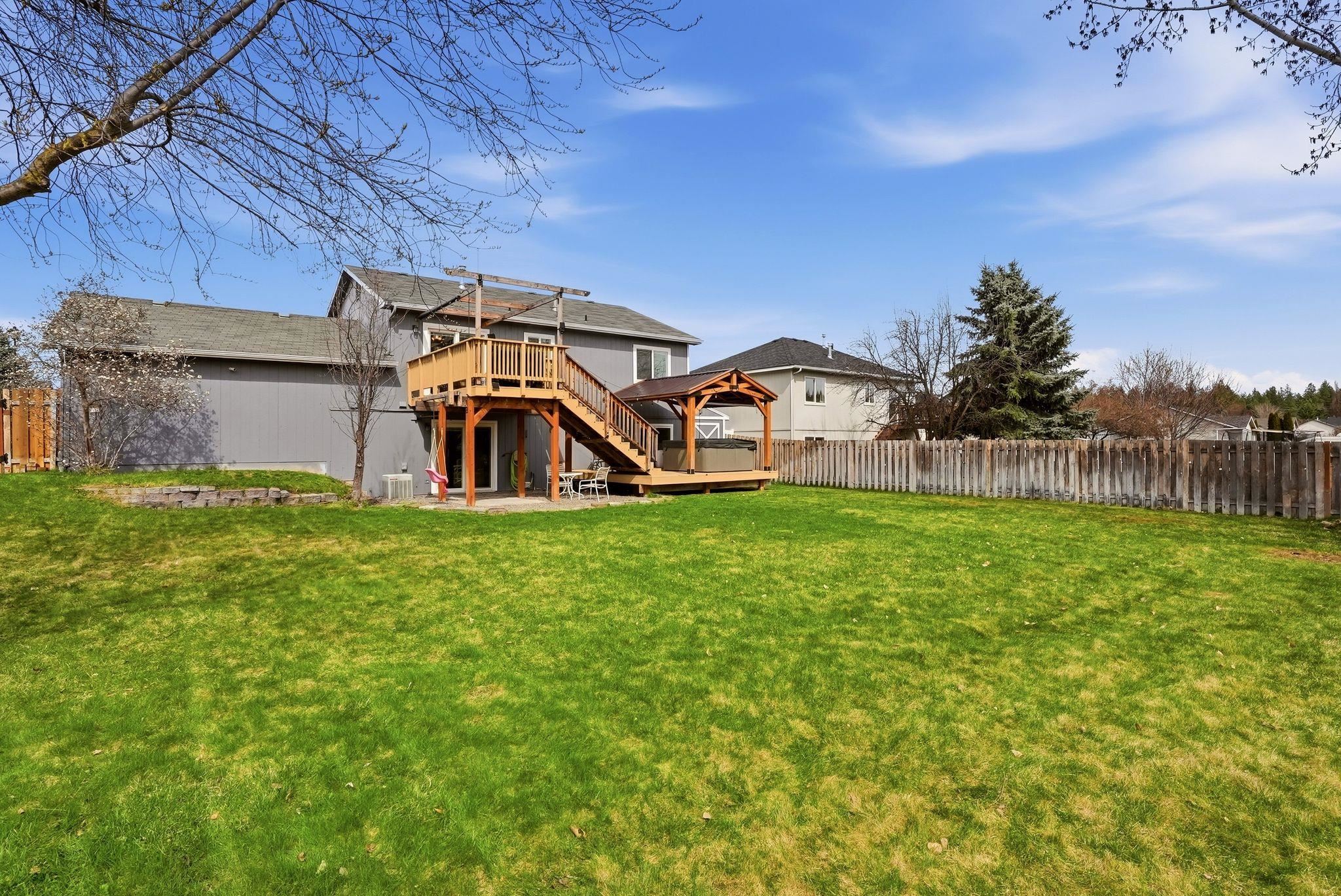 310 E Trevor St - Photo 31