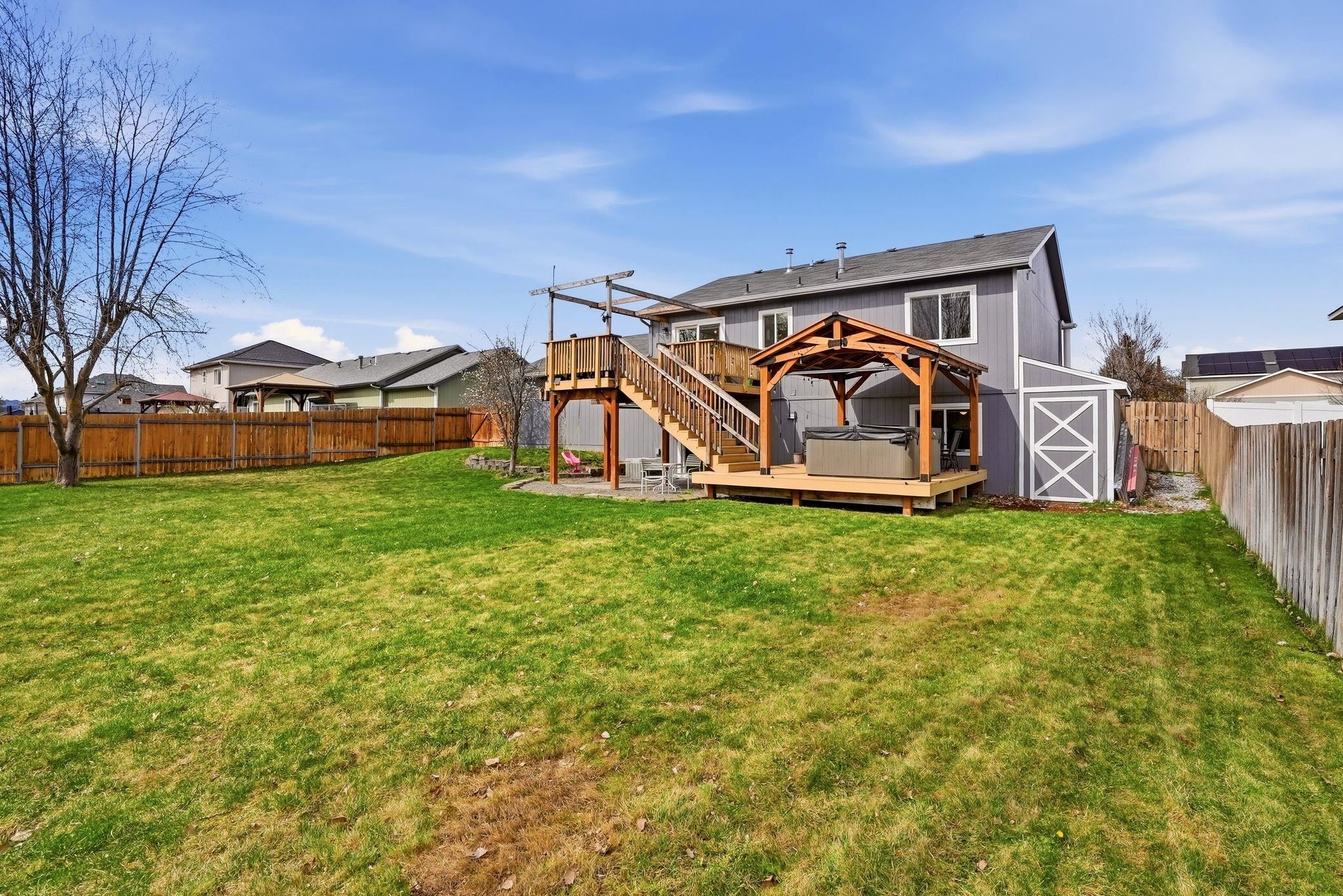 310 E Trevor St - Photo 32