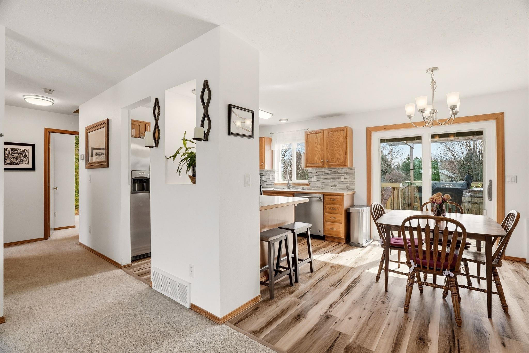 310 E Trevor St - Photo 5