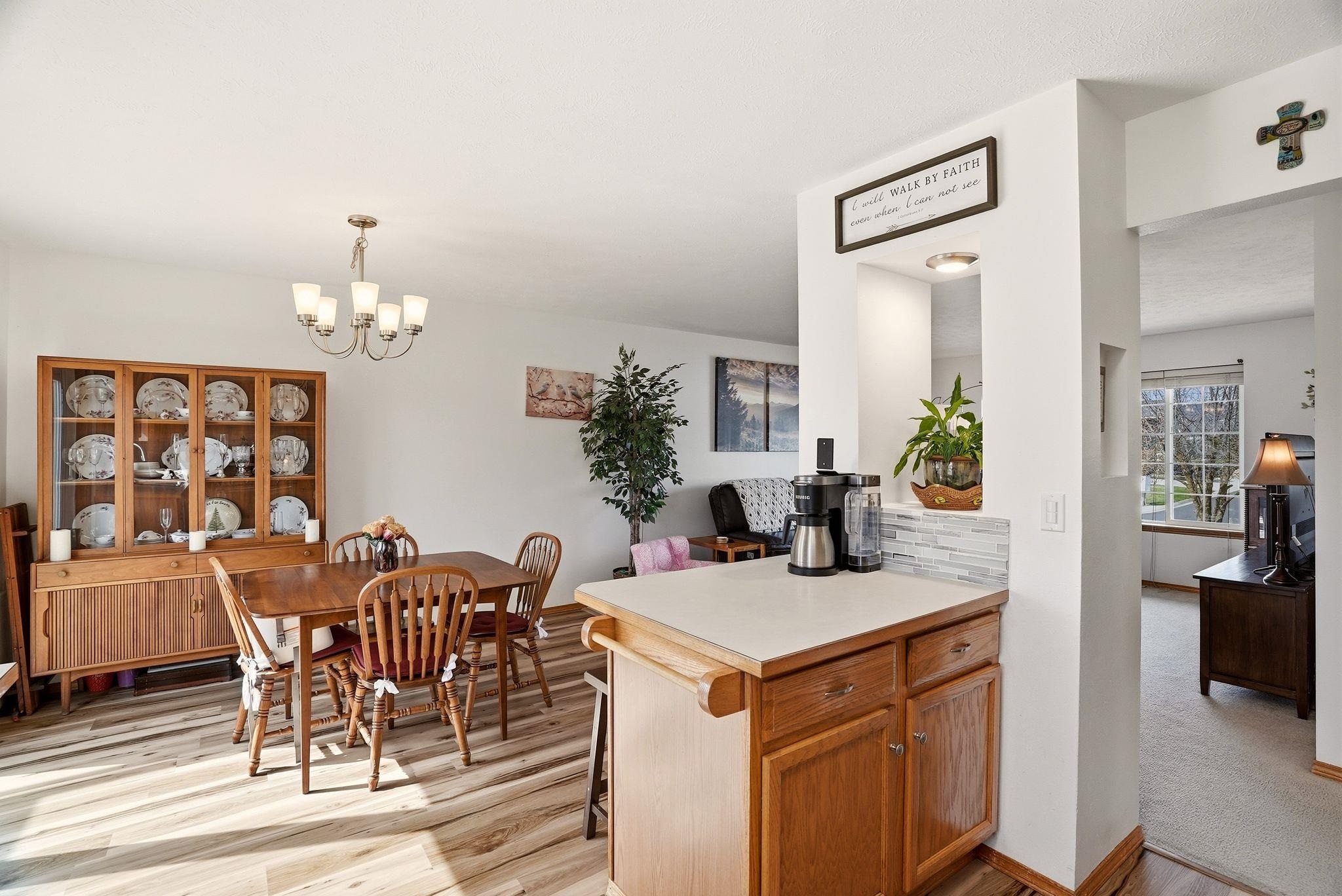 310 E Trevor St - Photo 10