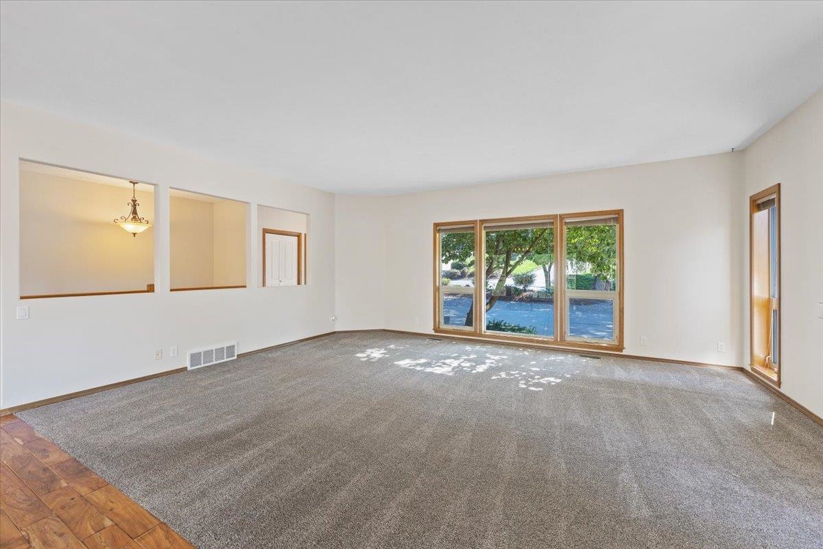 10913 E Richard Ln - Photo 4