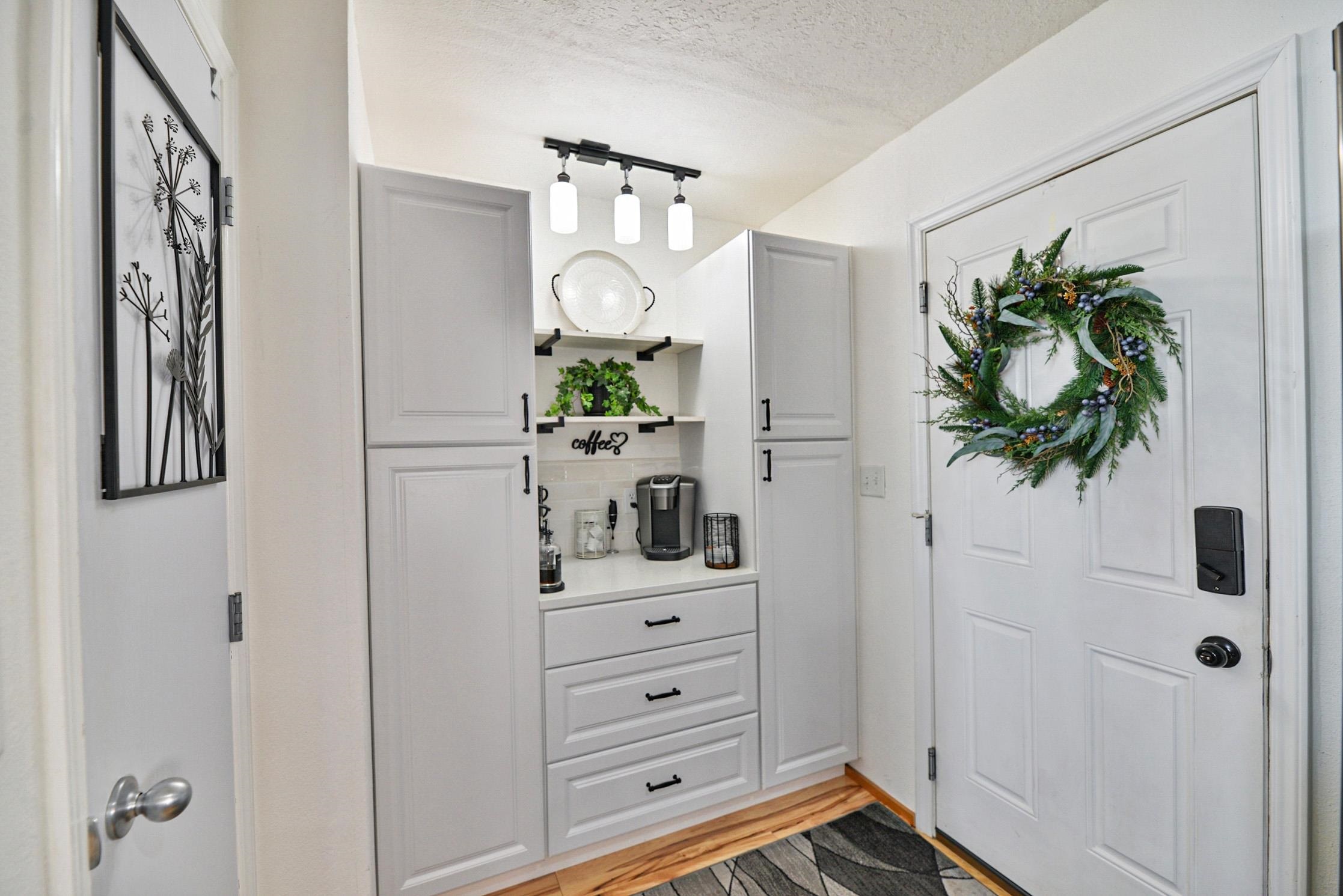 1017 N OLSON HILL Ct - Photo 6