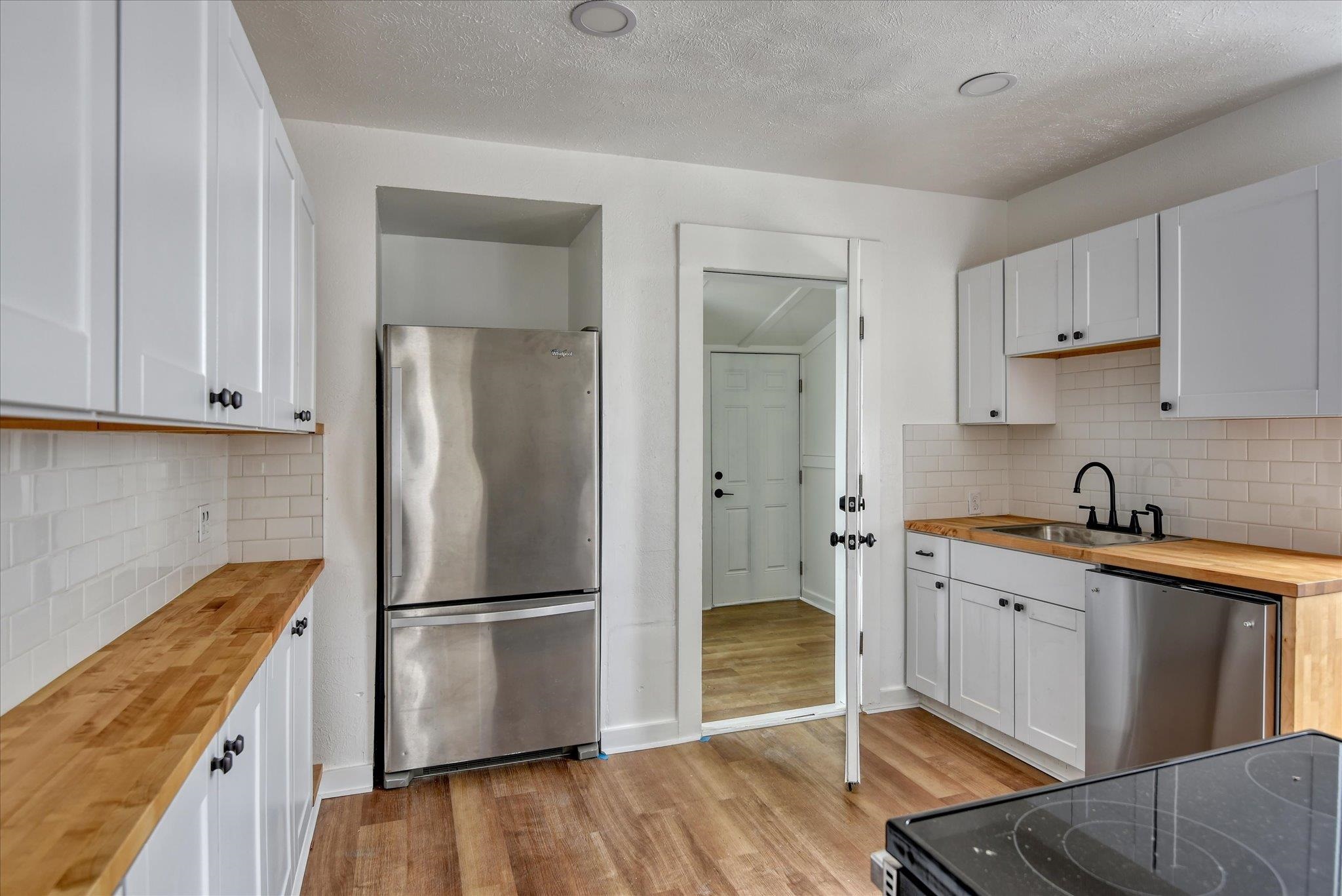 1812 W Nora Ave - Photo 5