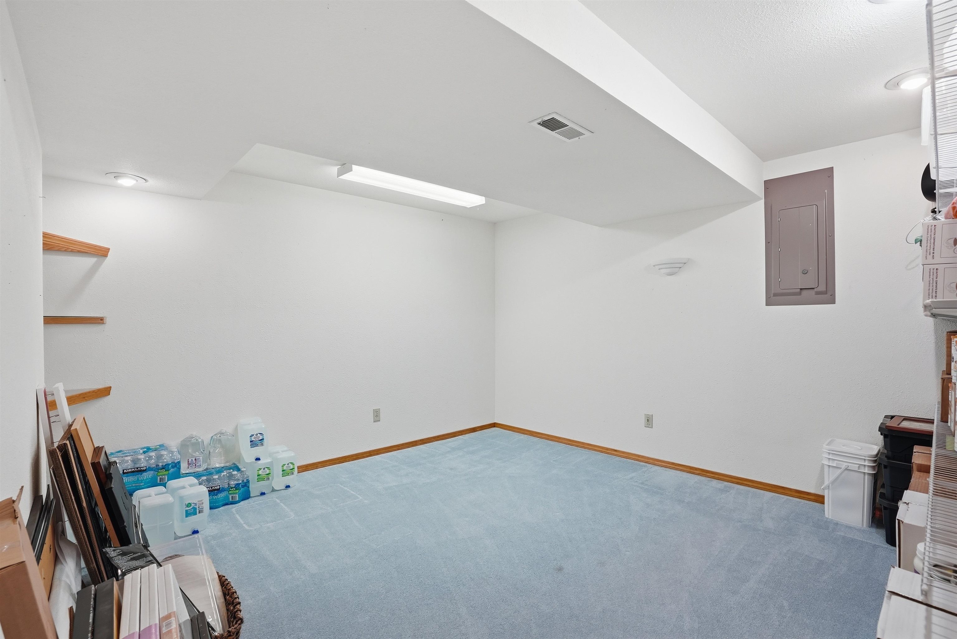 921 N Wright Blvd - Photo 27