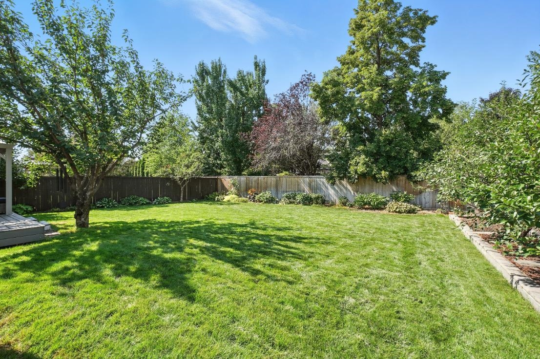 921 N Wright Blvd - Photo 32