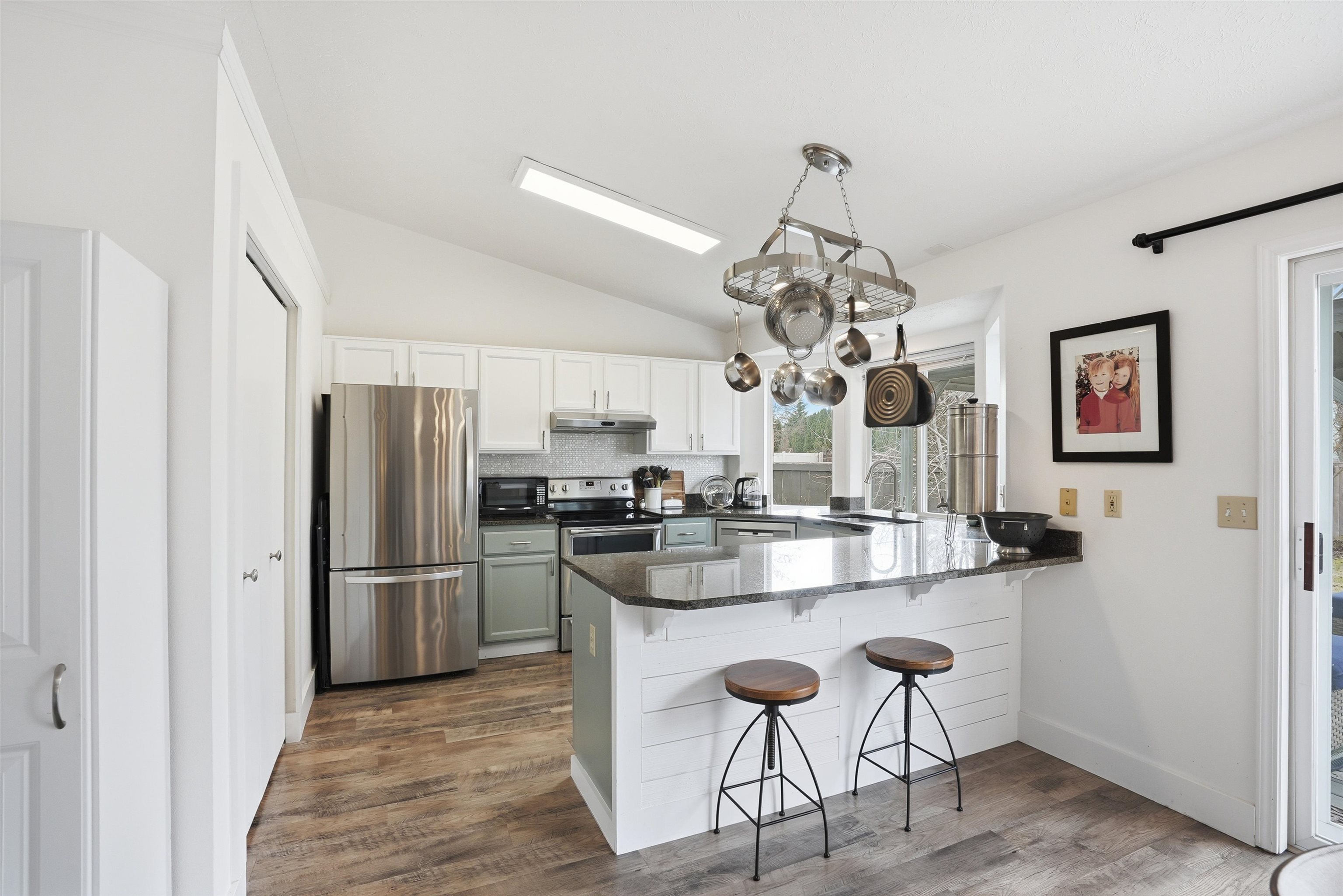 921 N Wright Blvd - Photo 9
