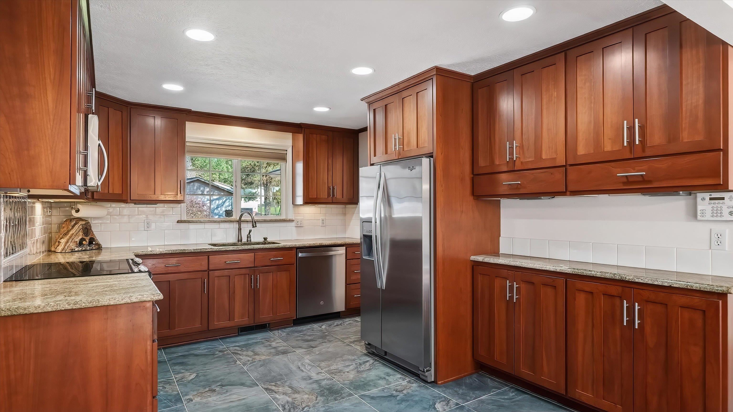 1118 E Eastview Dr - Photo 11